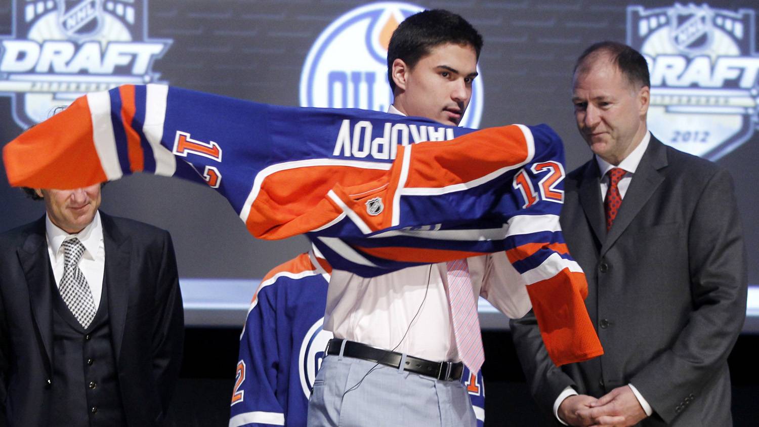 Oilers select Nail Yakupov 1st overall in NHL Draft