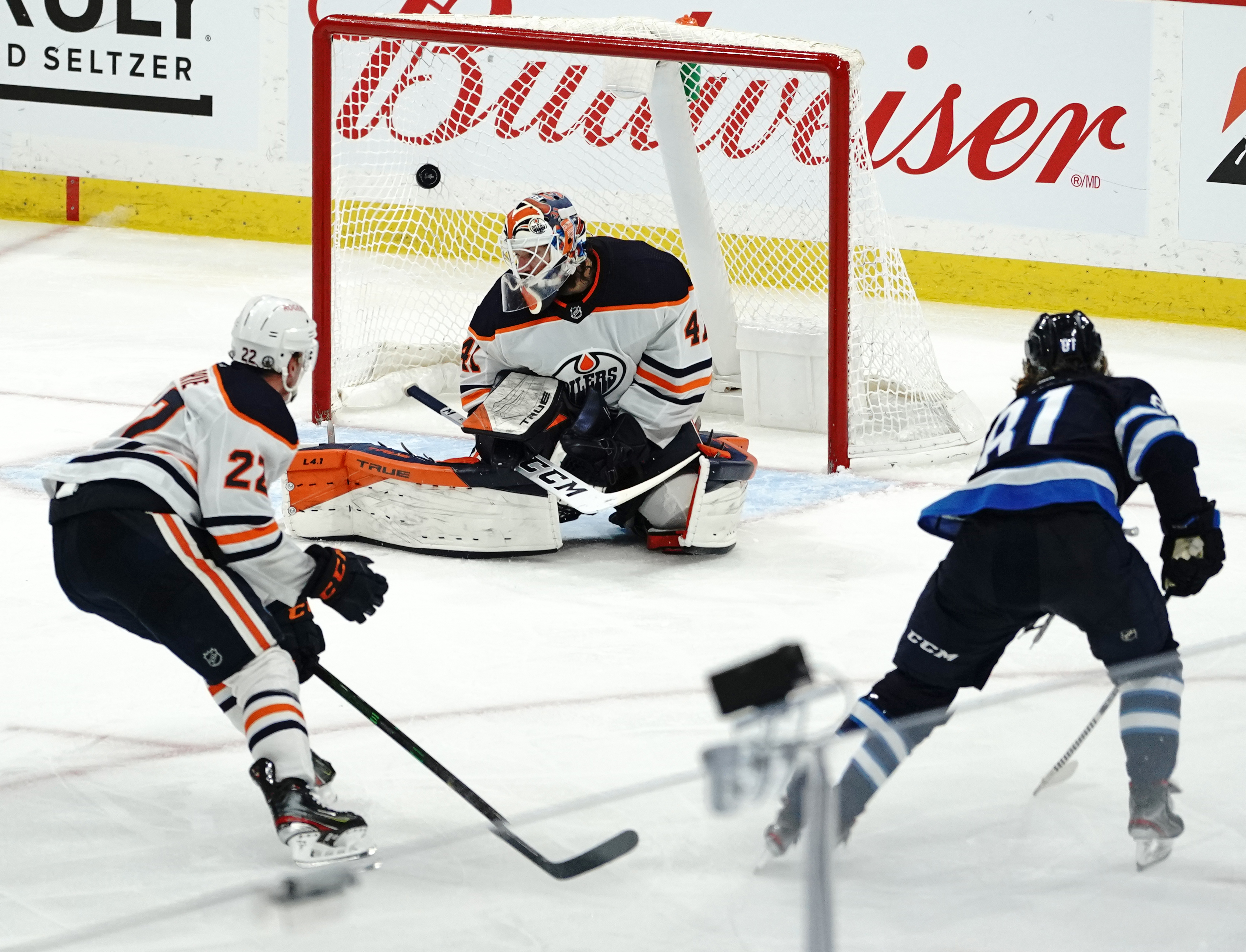 Scheifele scores in OT to help Jets rally from two goals down early to beat  Oilers 3-2