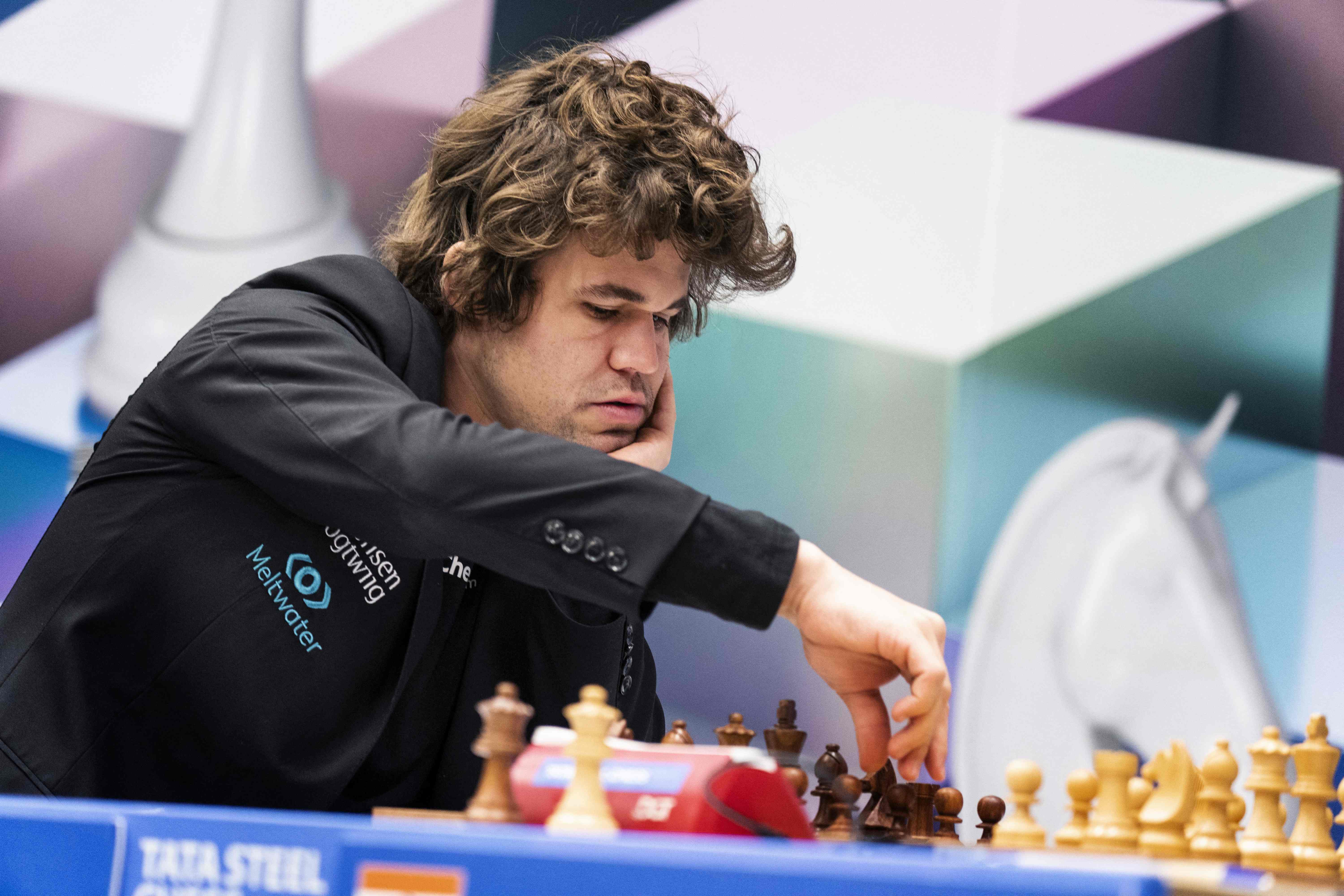 Magnus Carlsen ranks the World Chess Champions