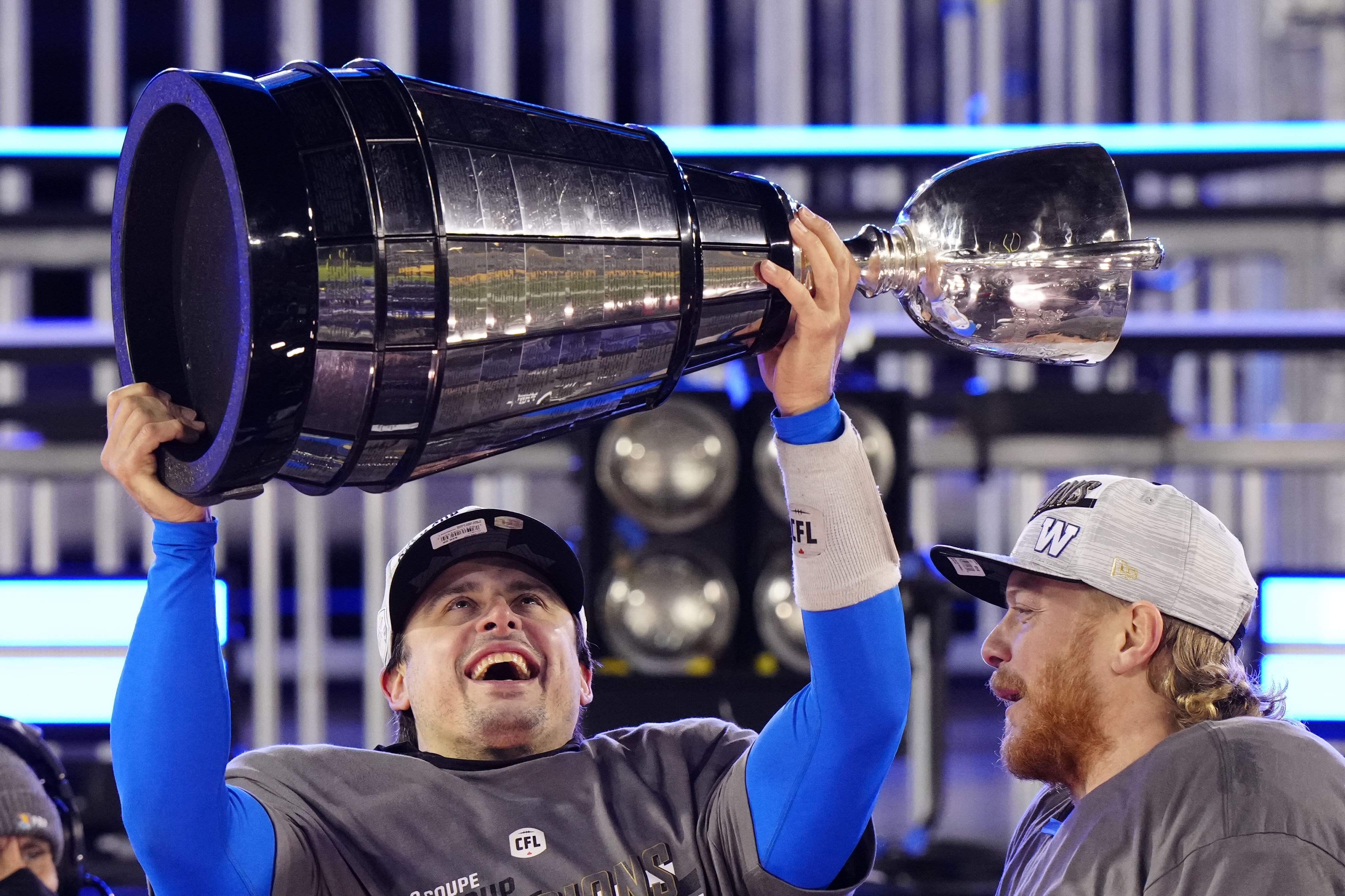 Blue Bombers QB Zach Collaros headlines 27-player CFL all-star team