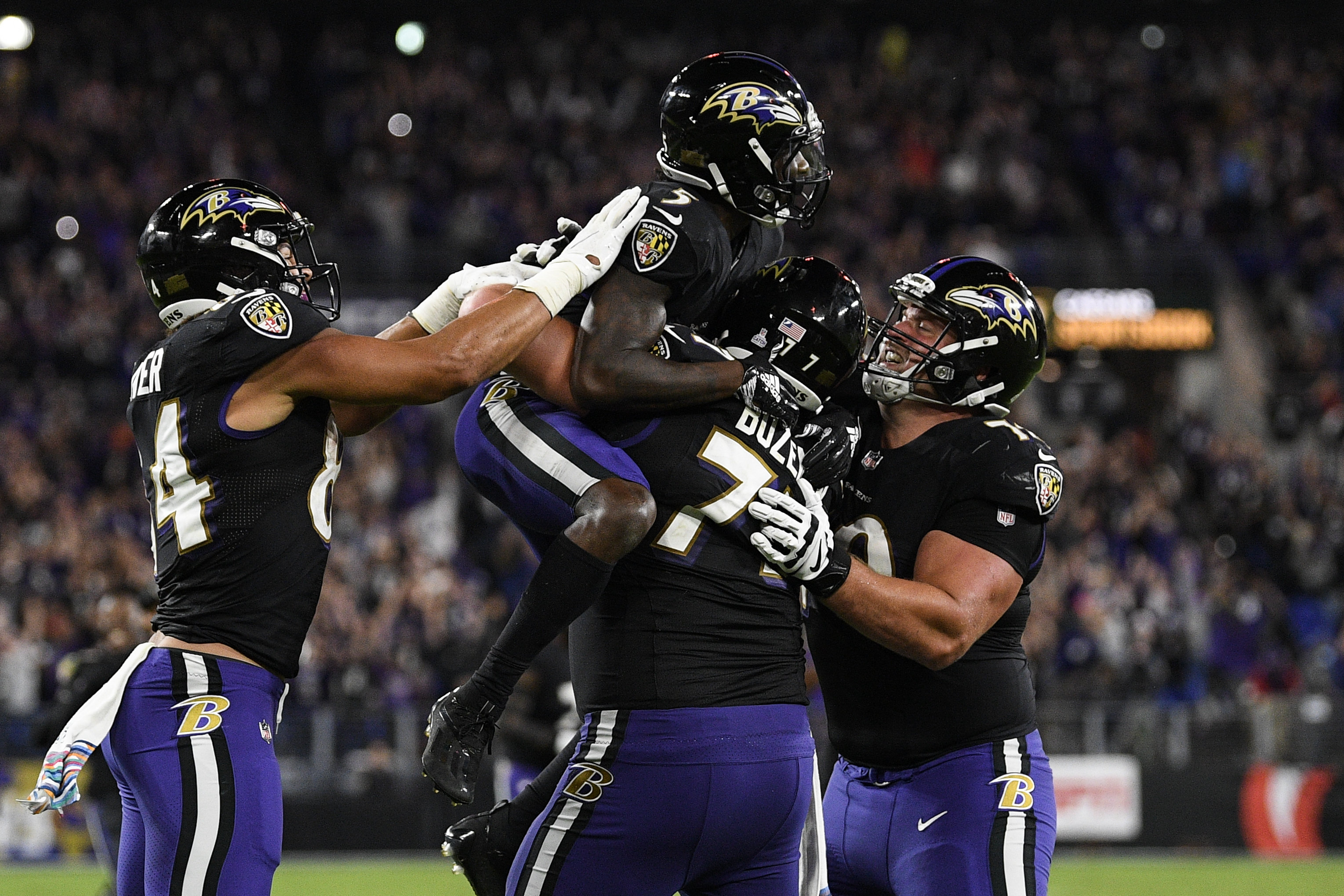 Lamar Jackson leads Baltimore Ravens to comeback win over Indianapolis Colts