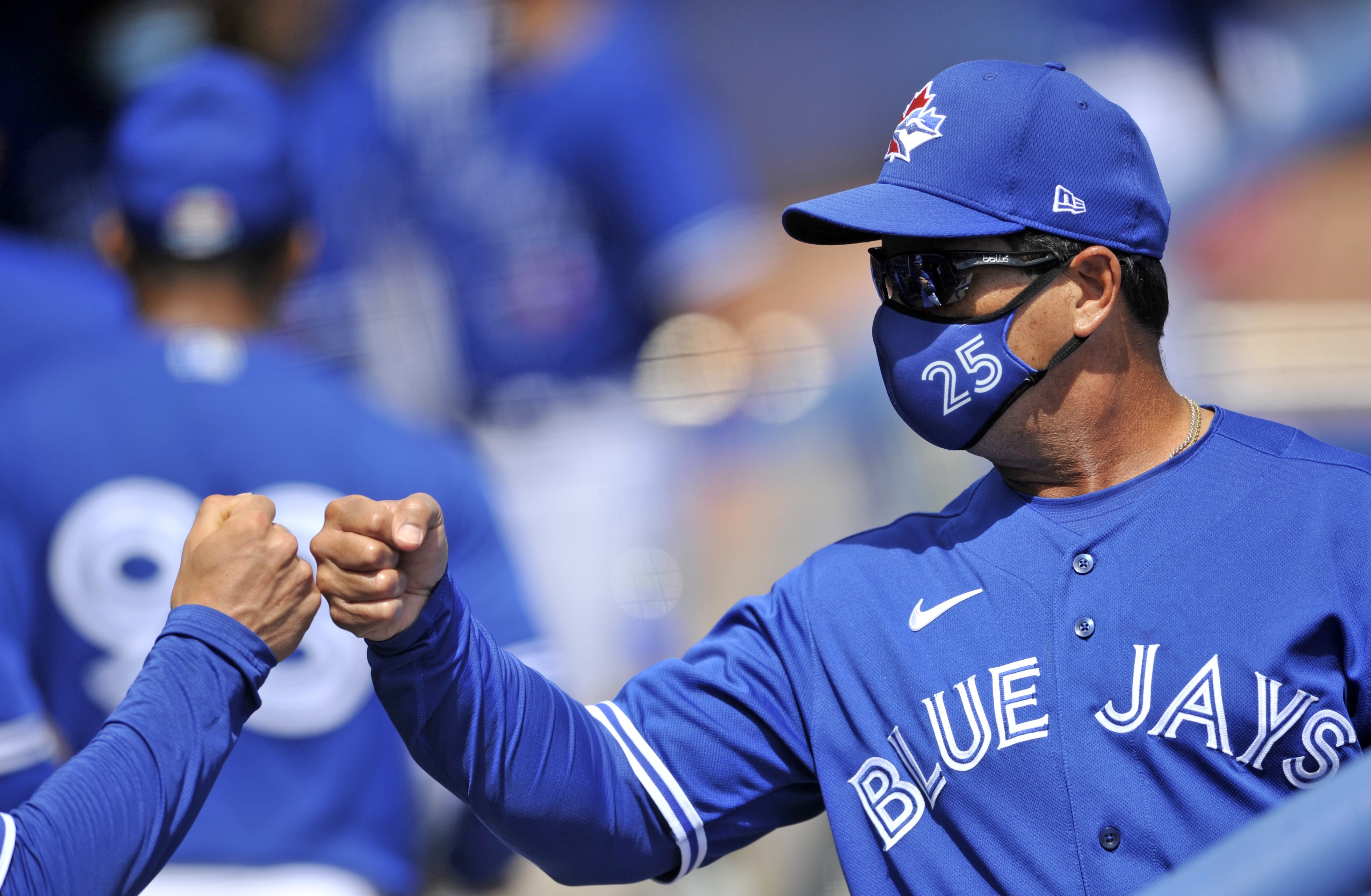 Blue Jays extend manager Charlie Montoyo through 2023