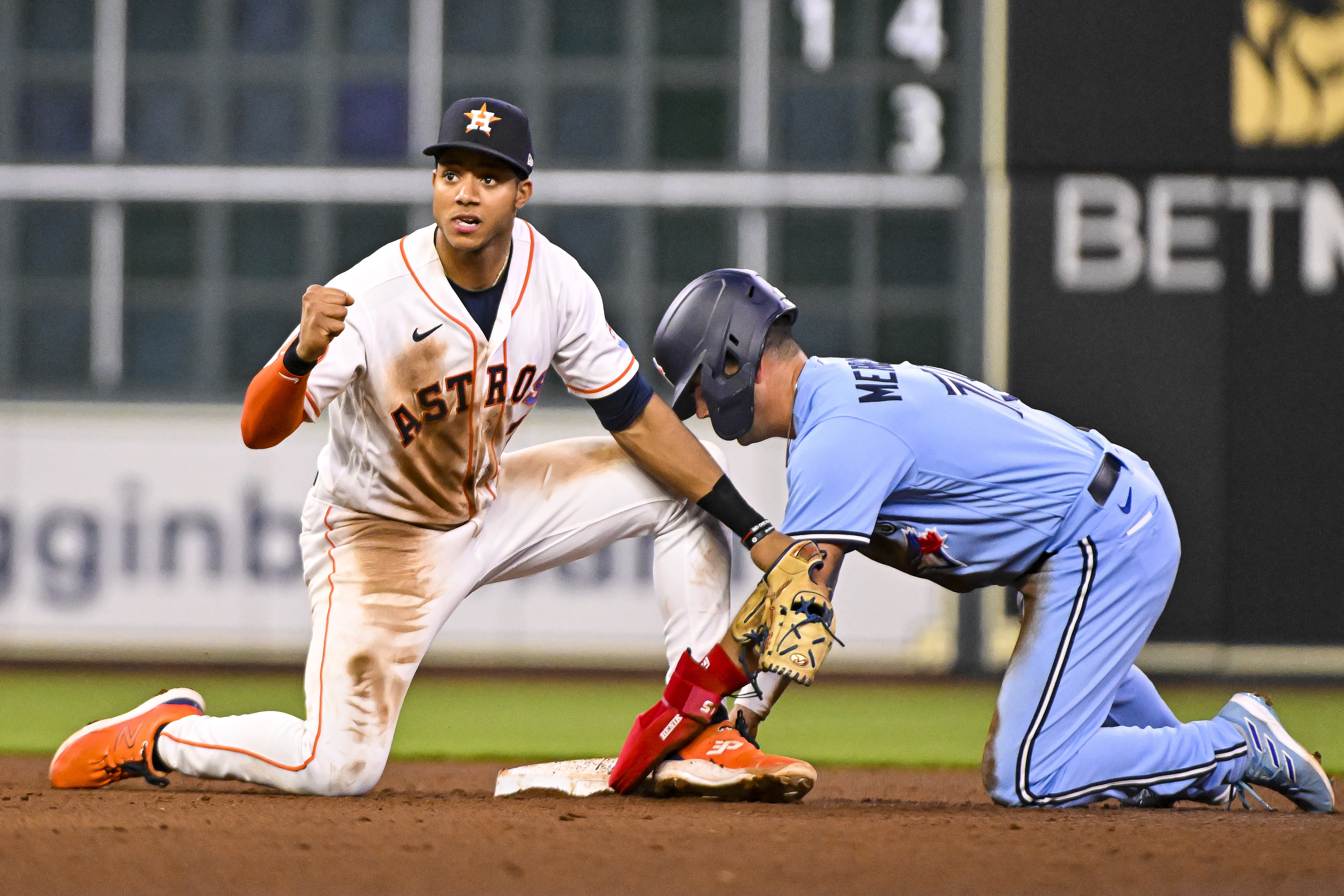 Garcia dominant, Peña homers as Astros cruise past Blue Jays to