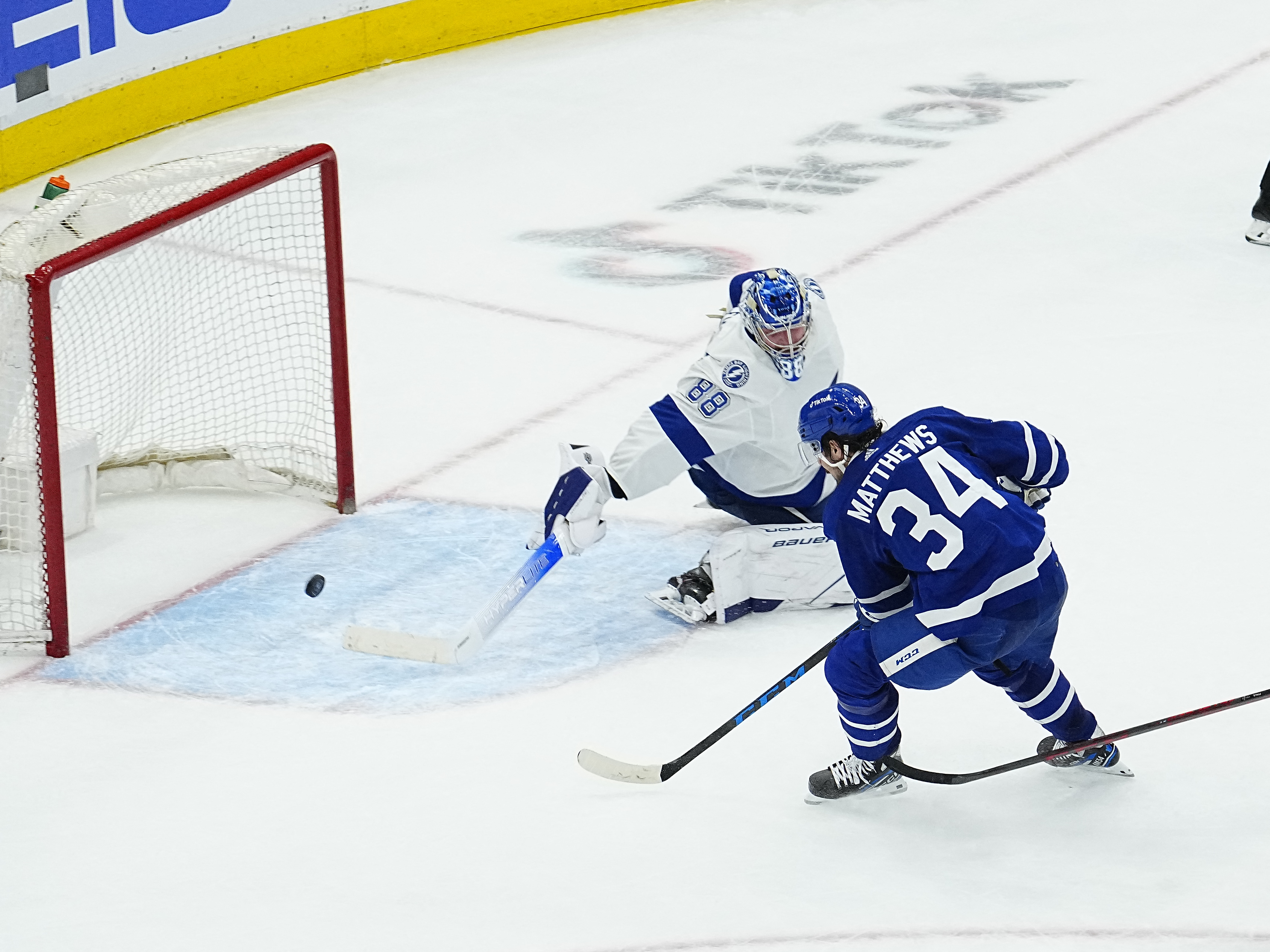 Photos: Lightning even the series at 2 with 7-3 win over the Maple Leafs