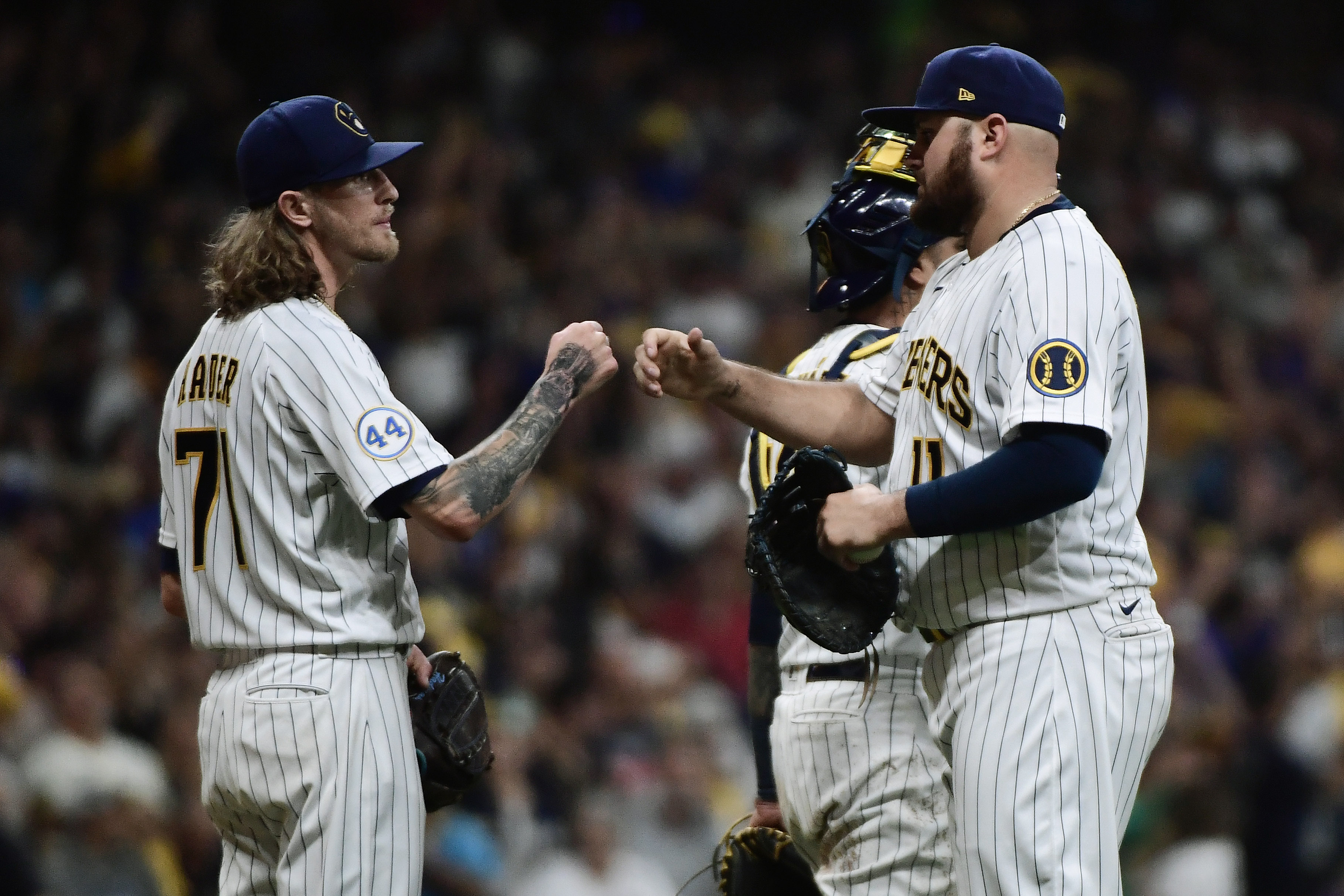 Joc Pederson's pinch-hit homer key as Braves shut out Brewers again in NLDS