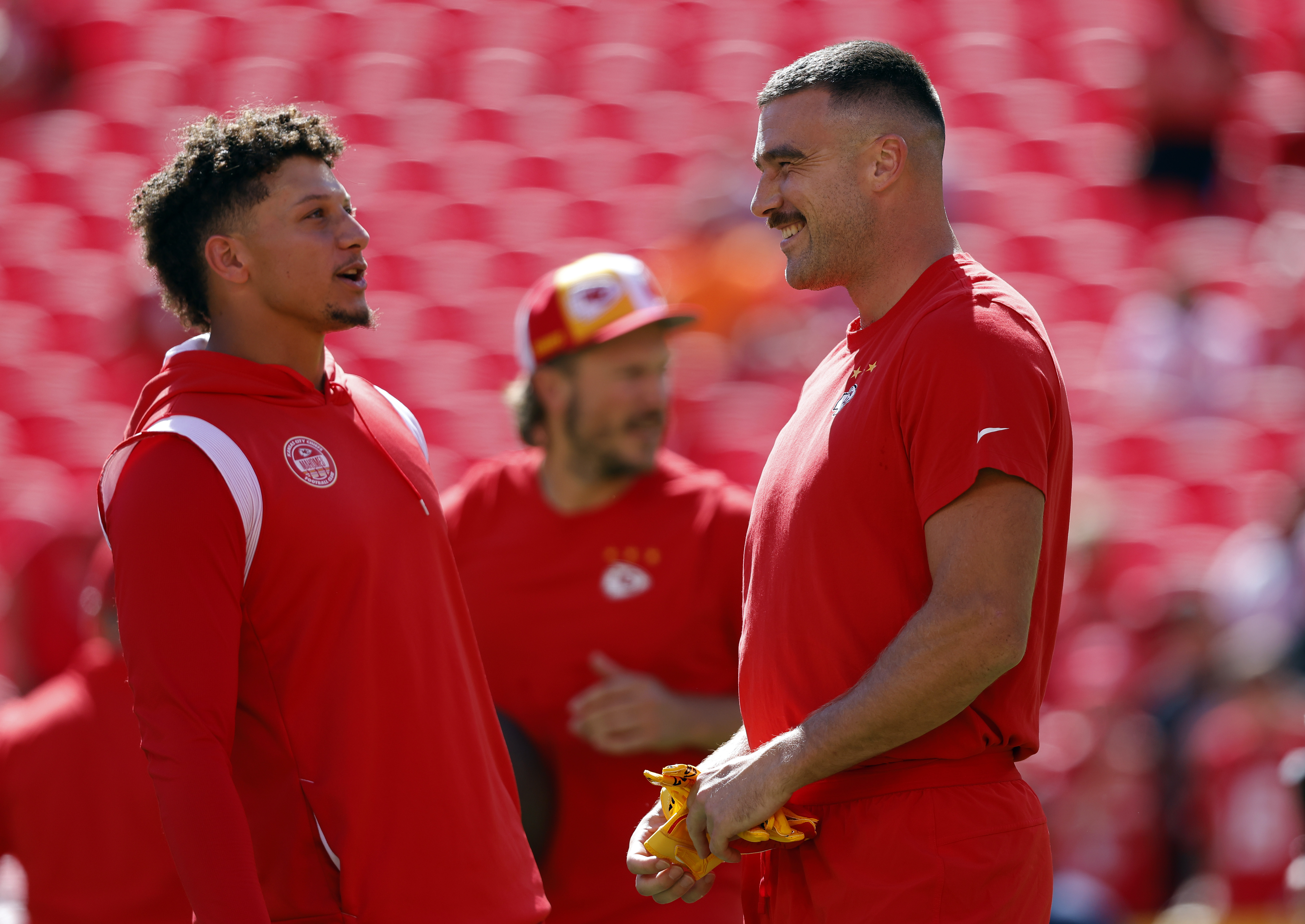 Patrick Mahomes, Travis Kelce and Rory McIlroy join investors in