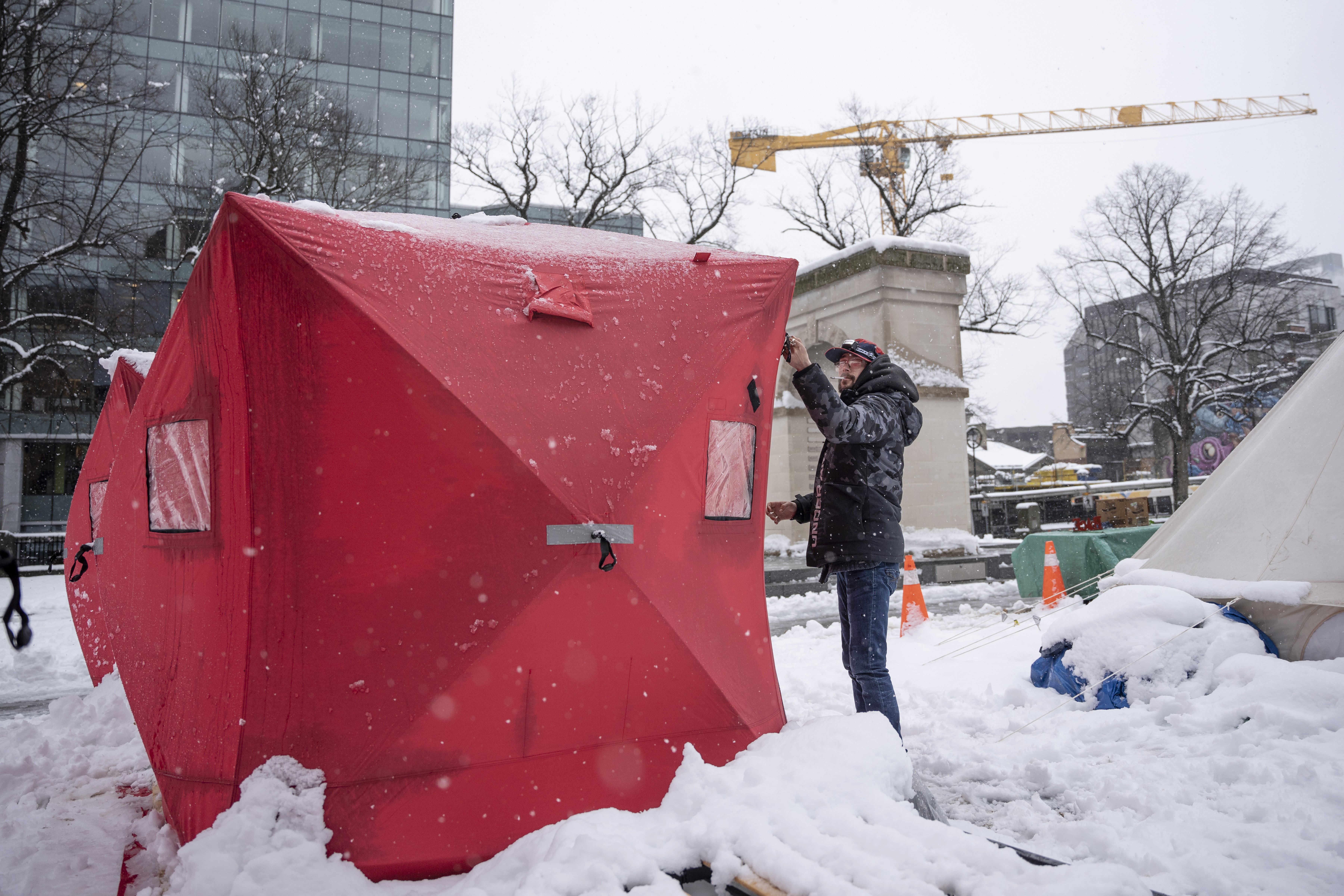 Volunteers purchase ice-fishing shelters for people without homes in  Halifax - Halifax