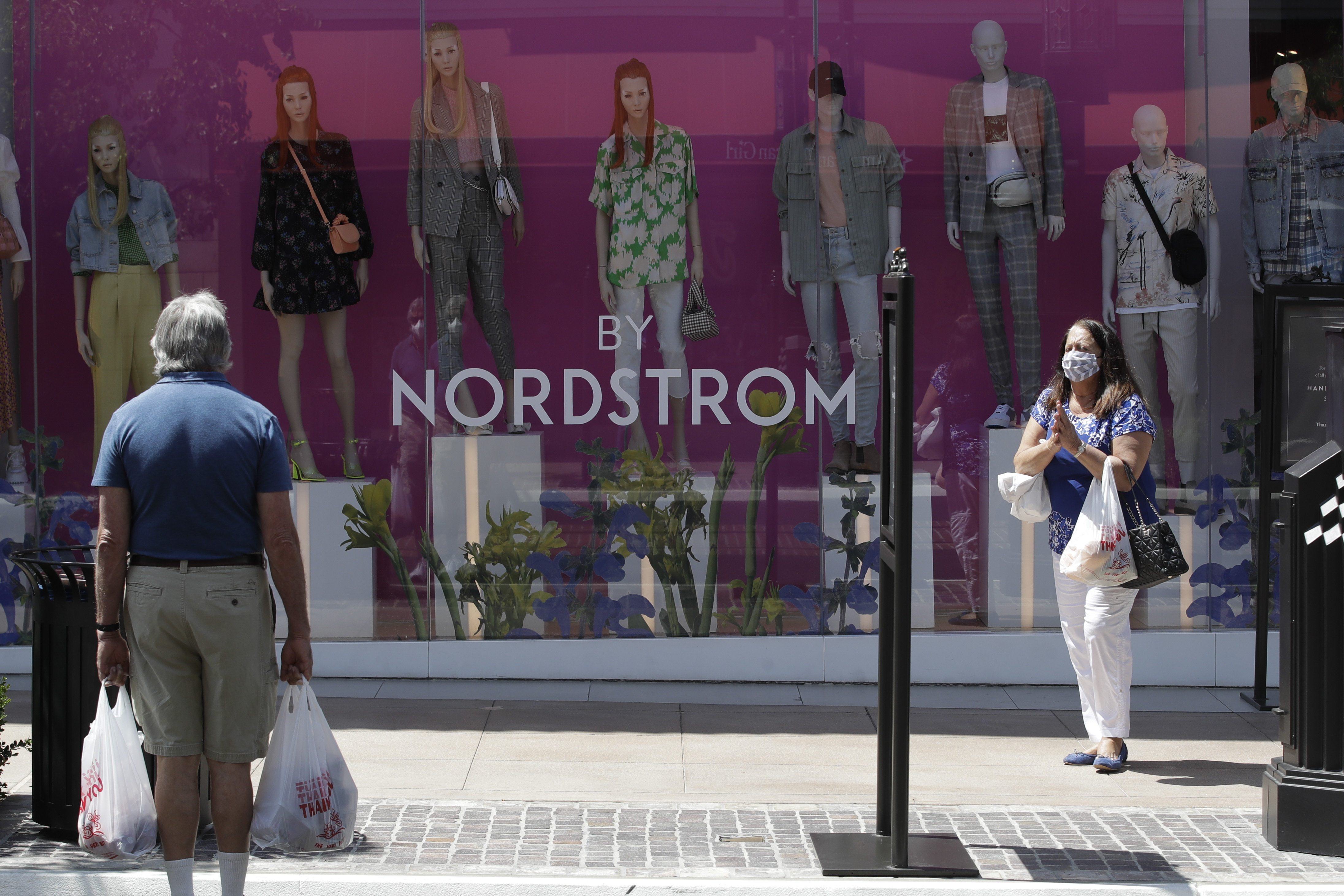 Nordstrom Bets on Liquidity as Sales Plummet Due to Store Closures