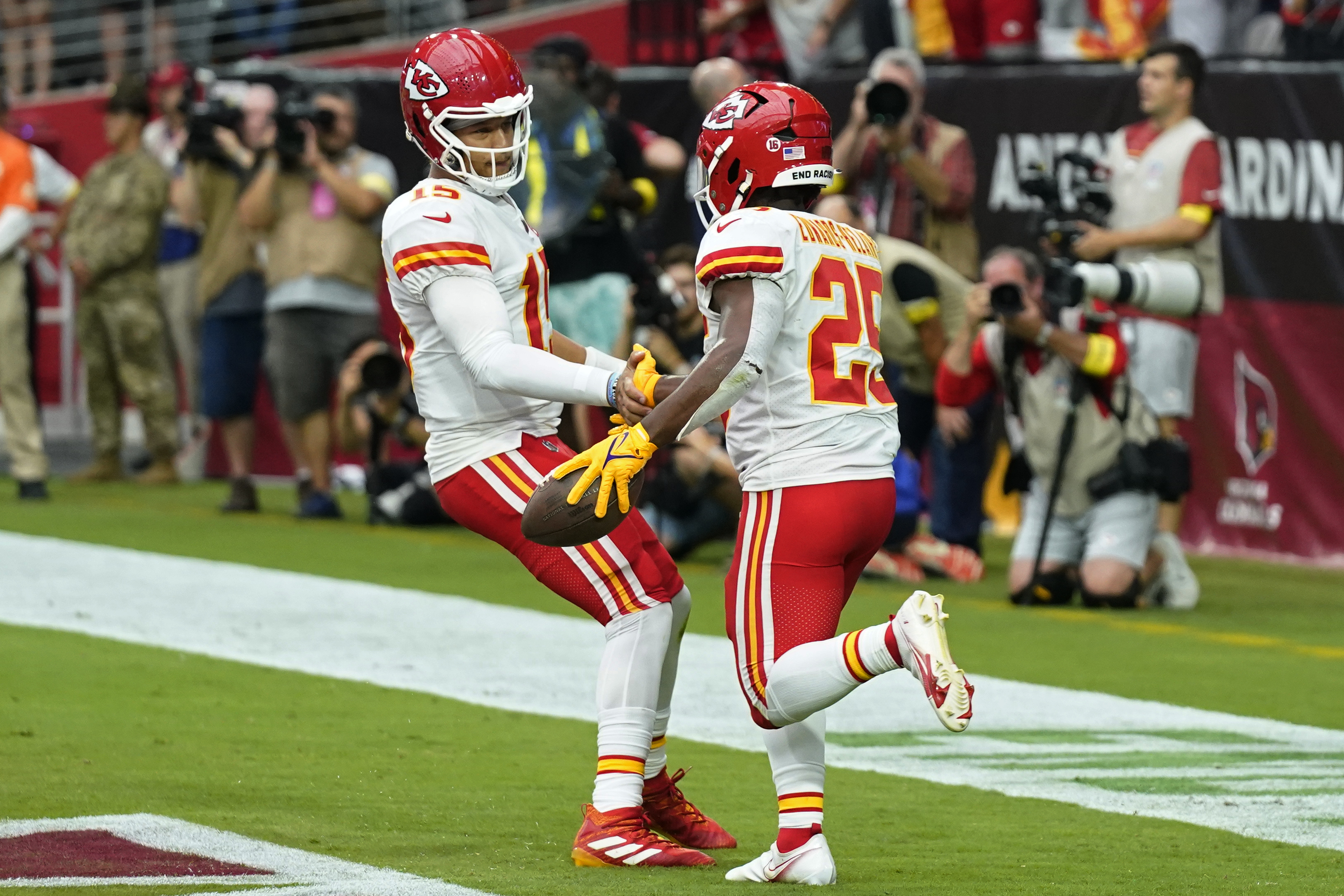 Patrick Mahomes' five touchdowns baffles Cardinals as Chiefs collect  statement Week 1 win