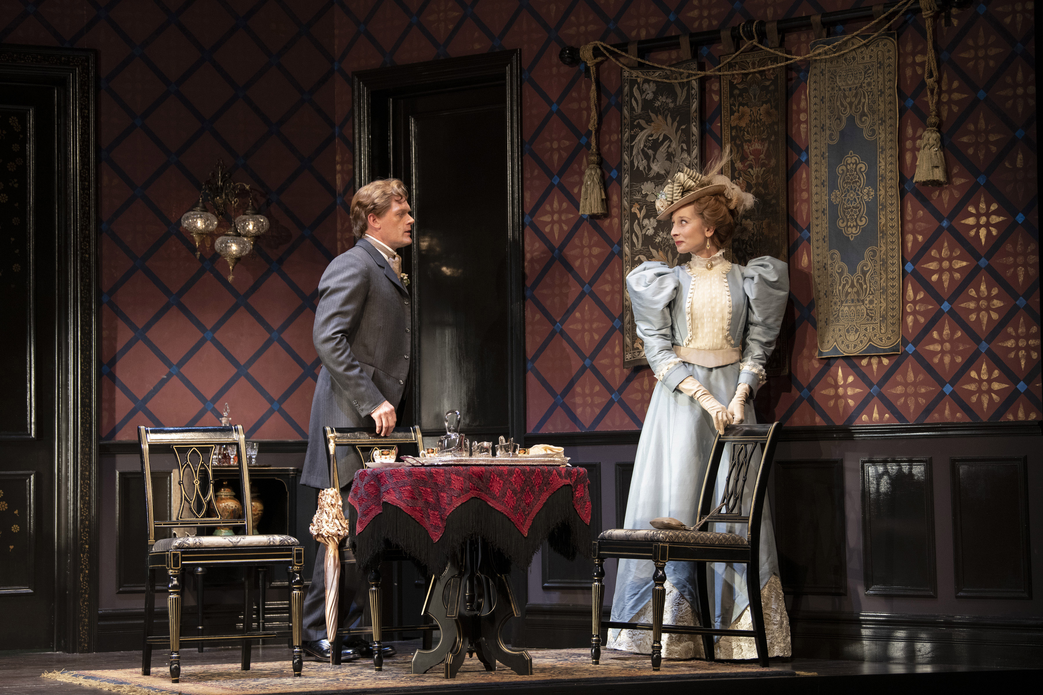 Review The Importance Of Being Earnest Is Witty And Never Wearisomely So At The Shaw Festival The Globe And Mail