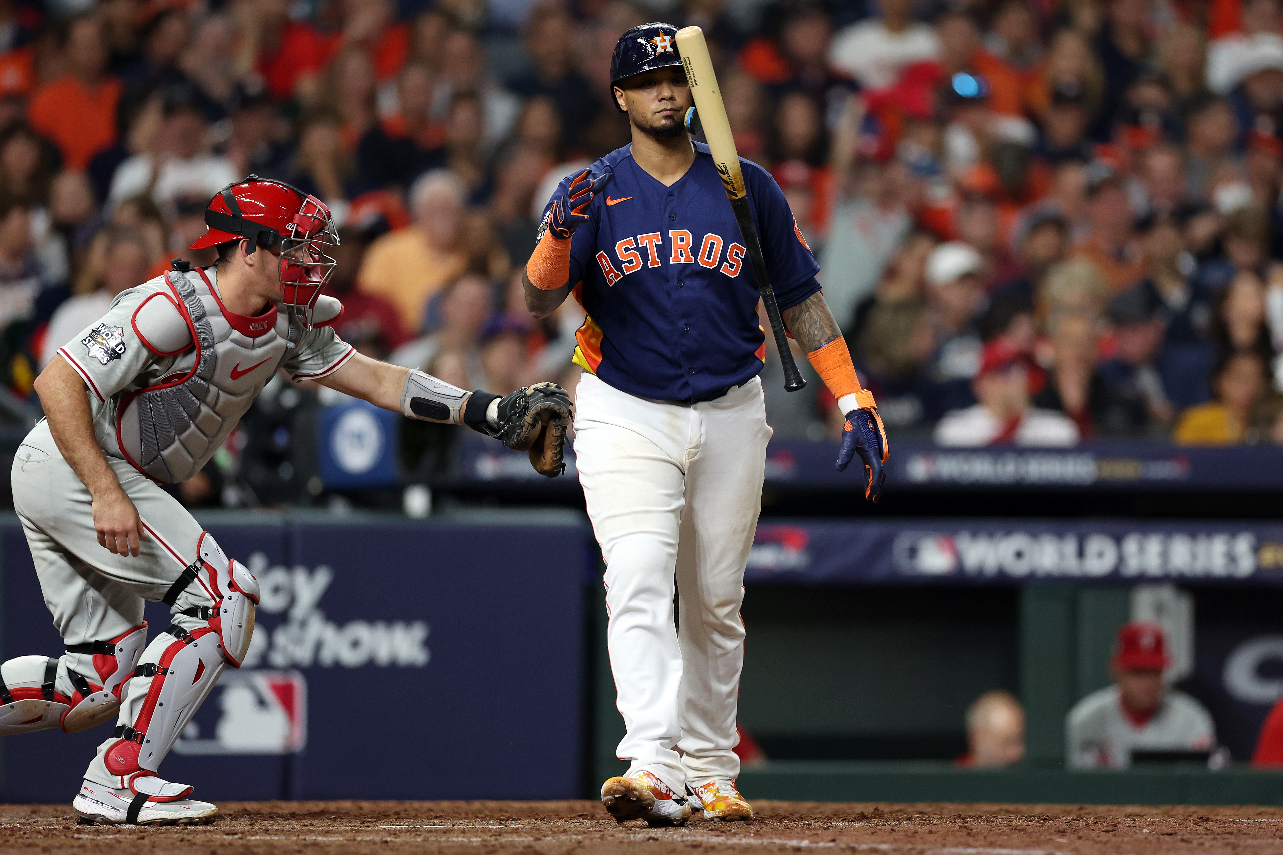 Astros' Maldonado forced to change bats from outdated model - Seattle Sports