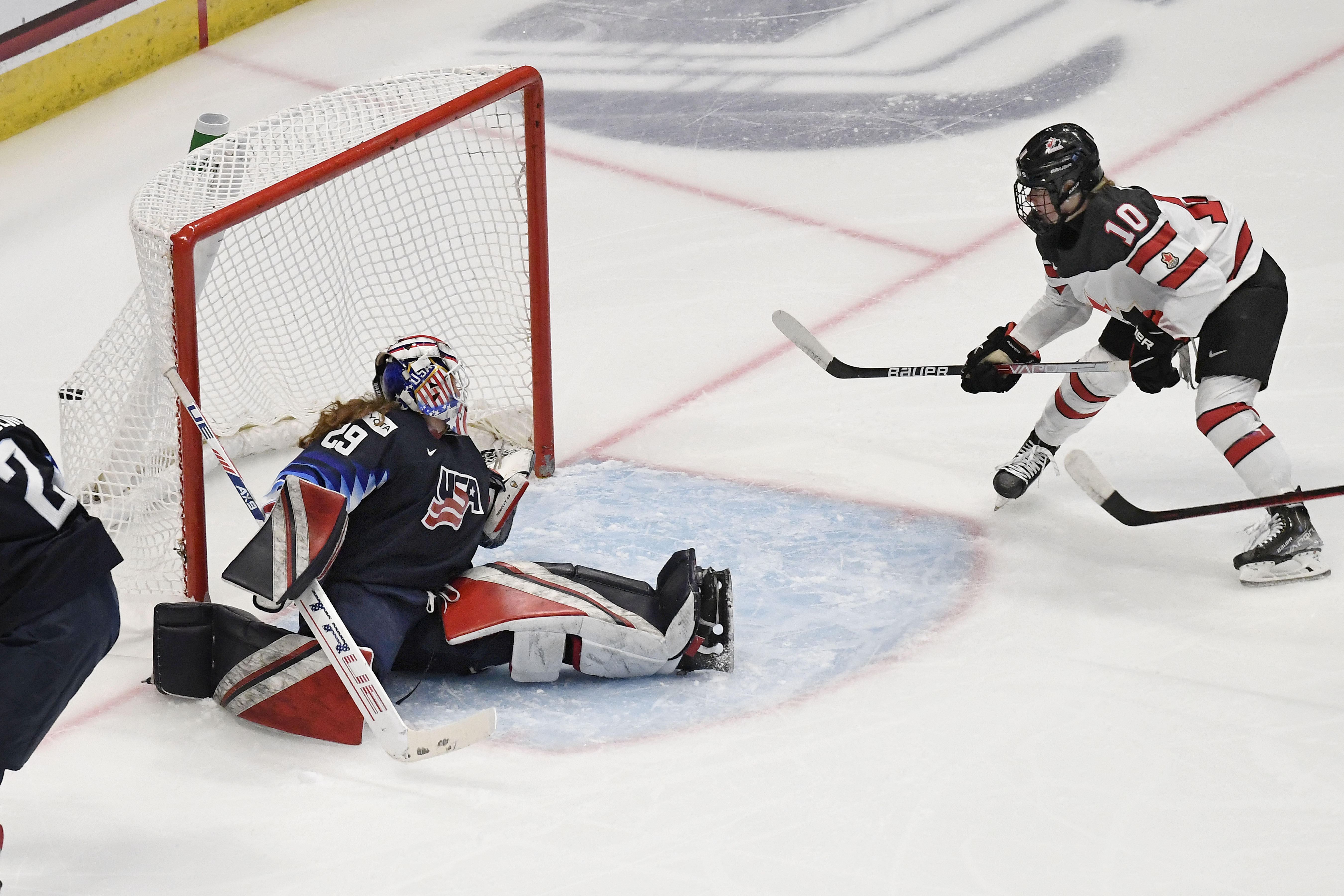 fillier scores pair canada s women s hockey team beats u s 3 2 the globe and mail