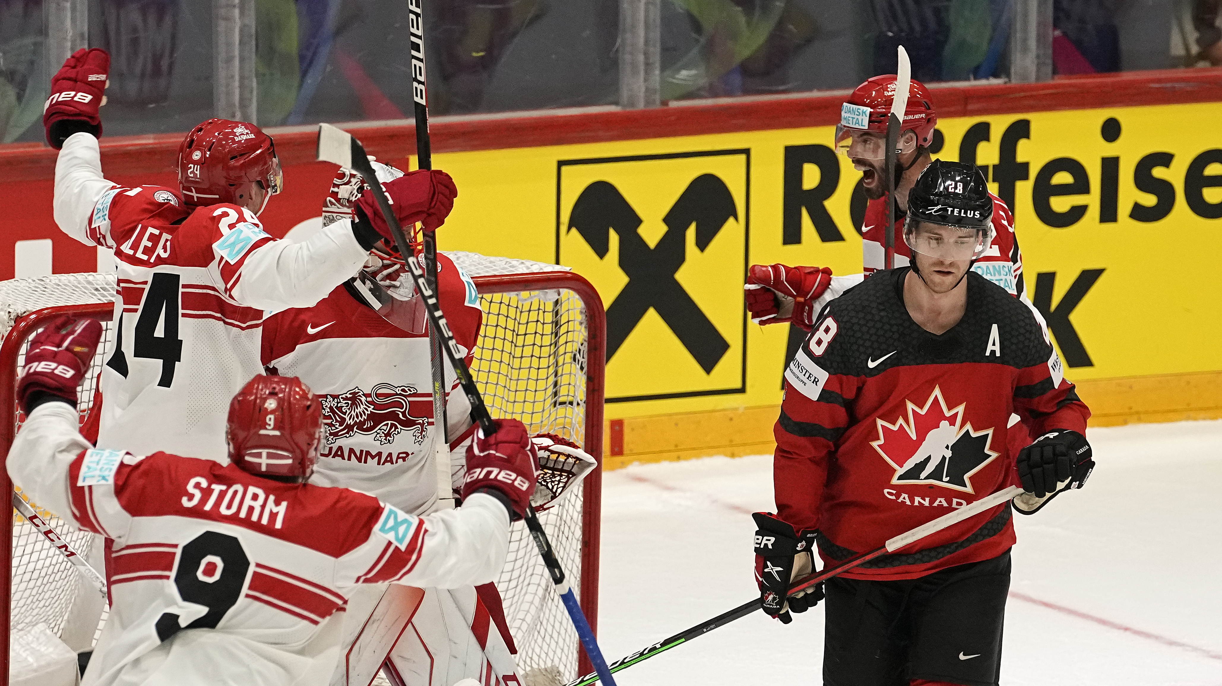 Canada S Under 18 Women S Hockey Team Reboots For Long Awaited World Championship The Globe And Mail