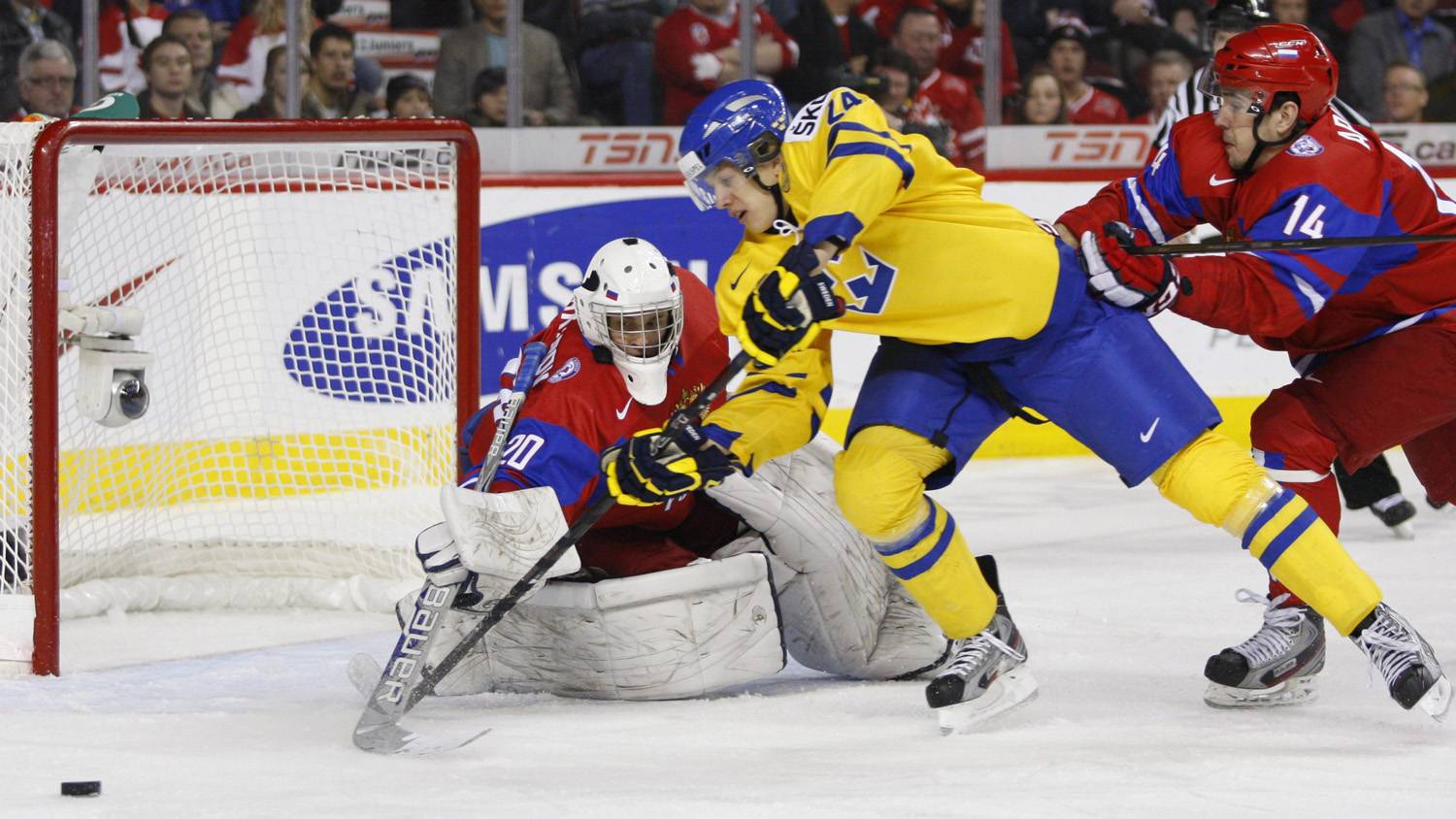 Sweden breaks deadlock with Russia in OT for world junior gold - The Globe  and Mail