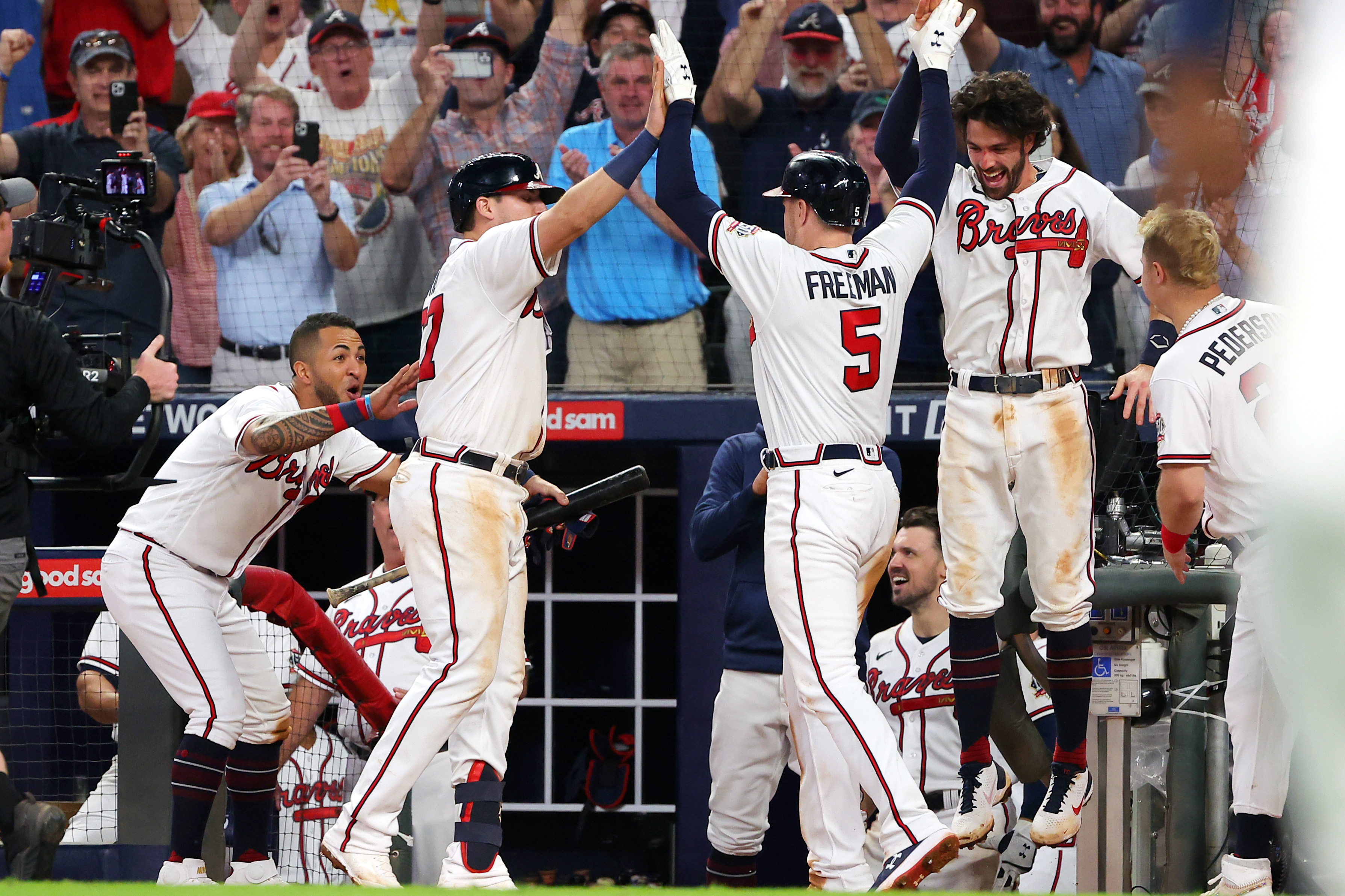 Freddie Freeman HR sends Braves to NLCS with 5-4 win over Brewers – The  Denver Post