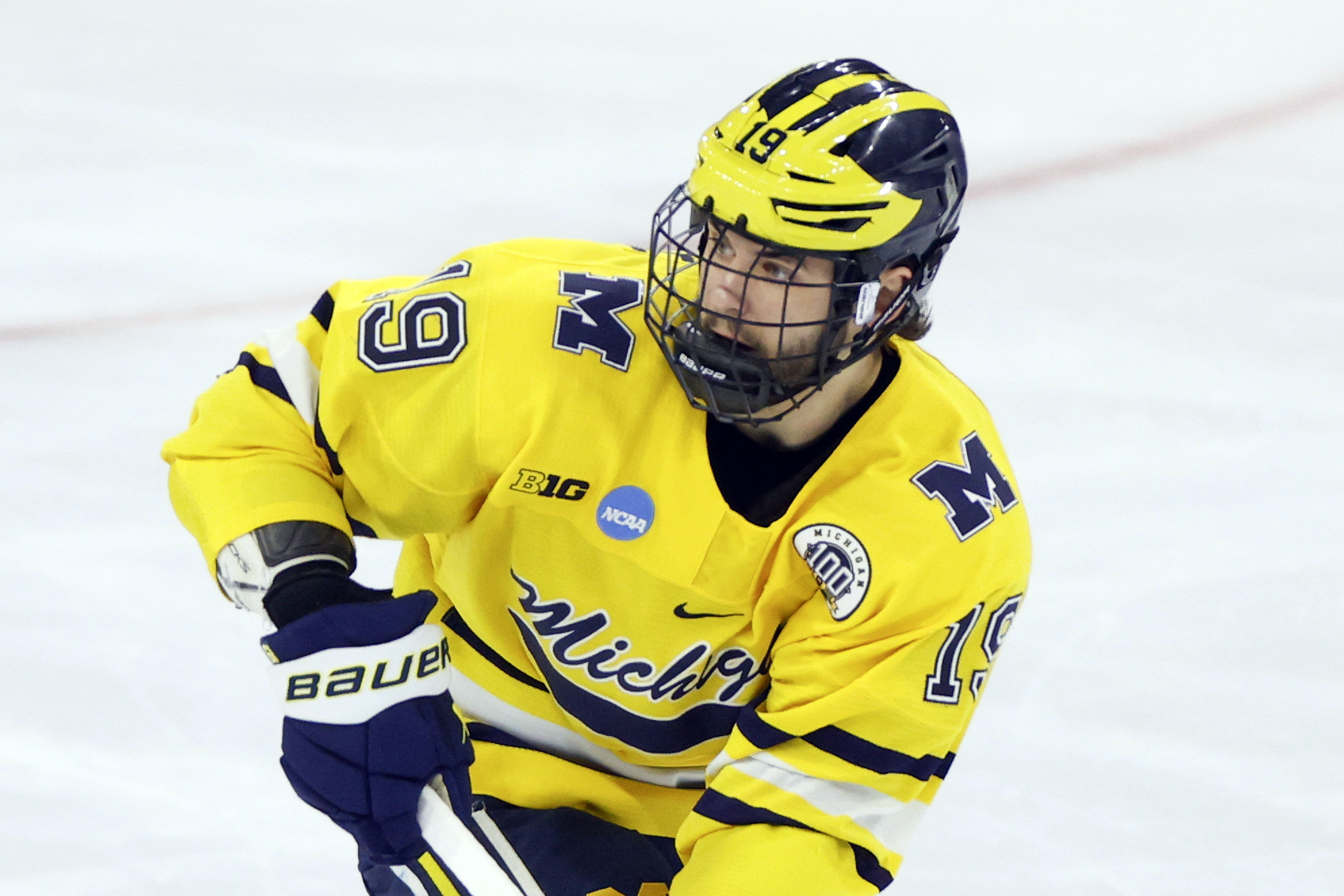 Blackhawks select Connor Bedard with No. 1 overall pick - The Globe and Mail