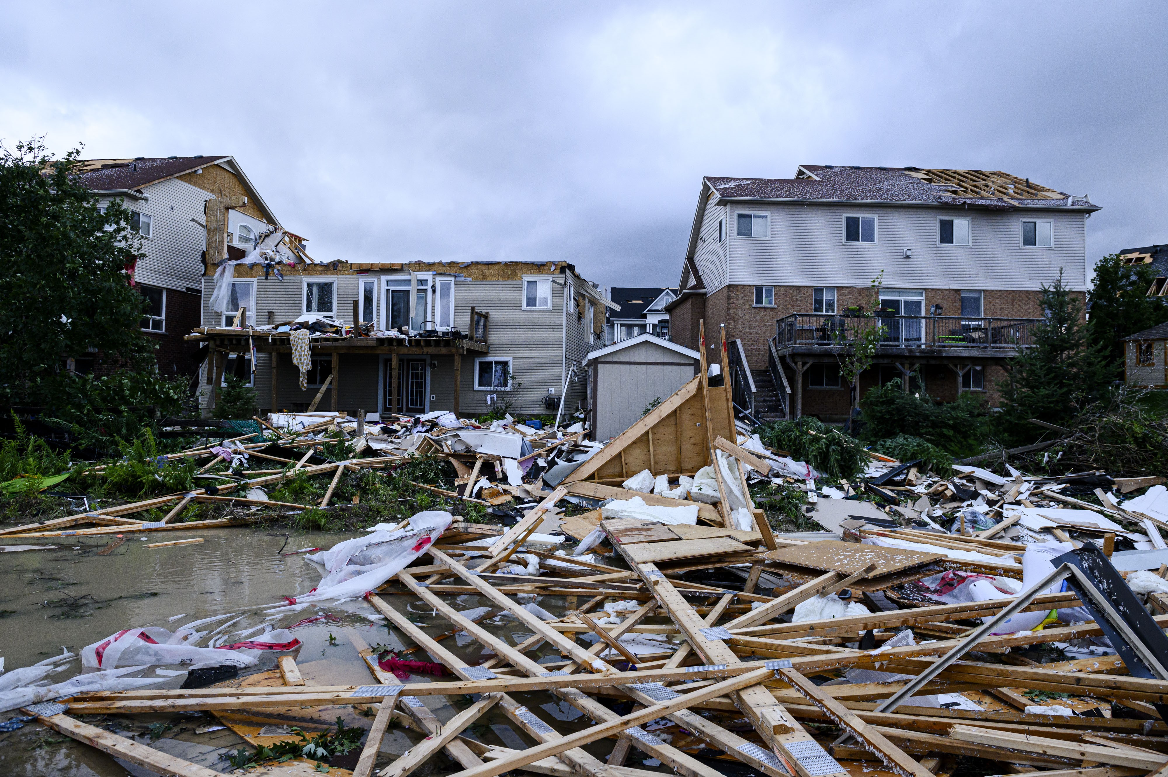 tornado destroying house