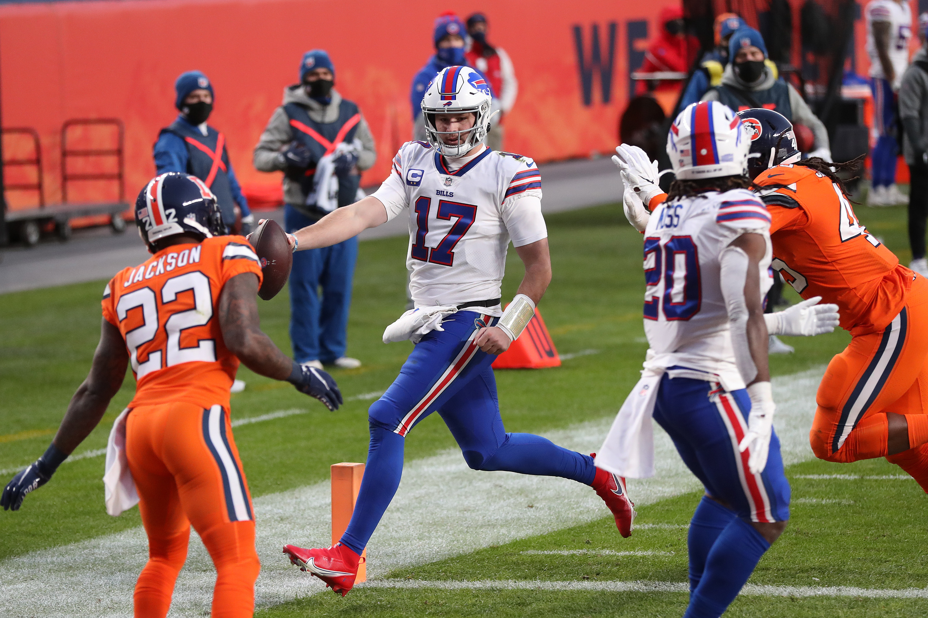 Bills Beat Broncos 48-19 for First AFC East Crown Since 1995