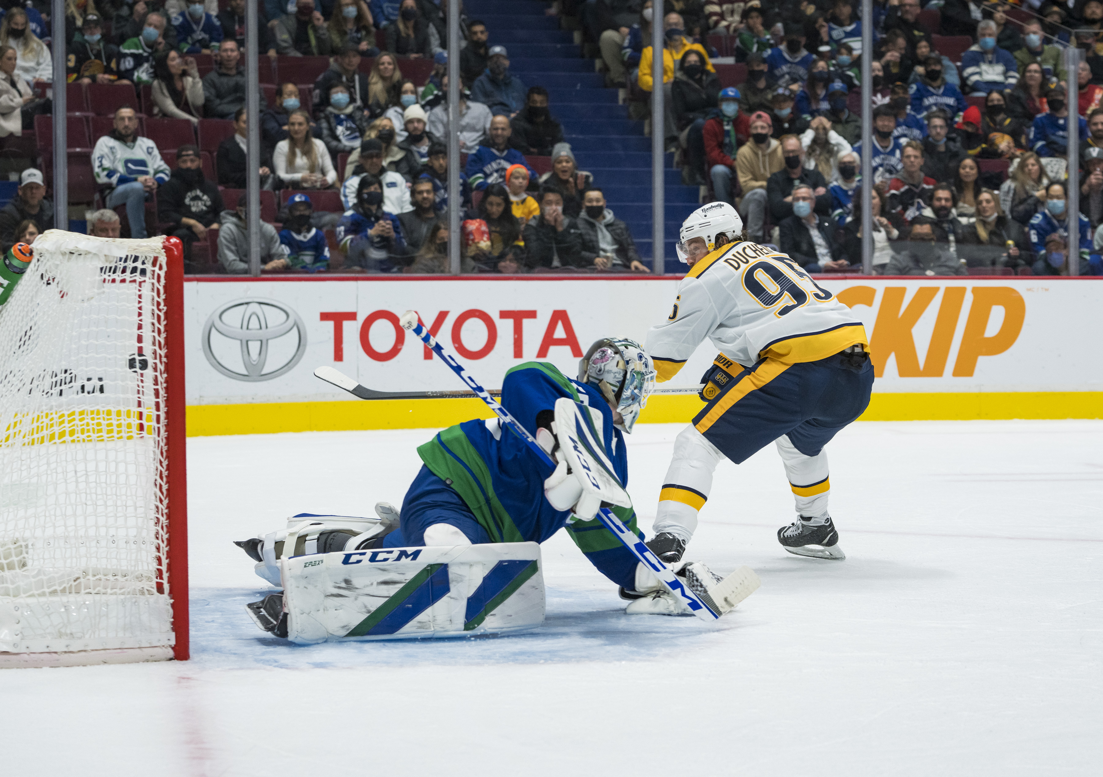 Predators 3, Canucks 2: Special teams remain anything but for