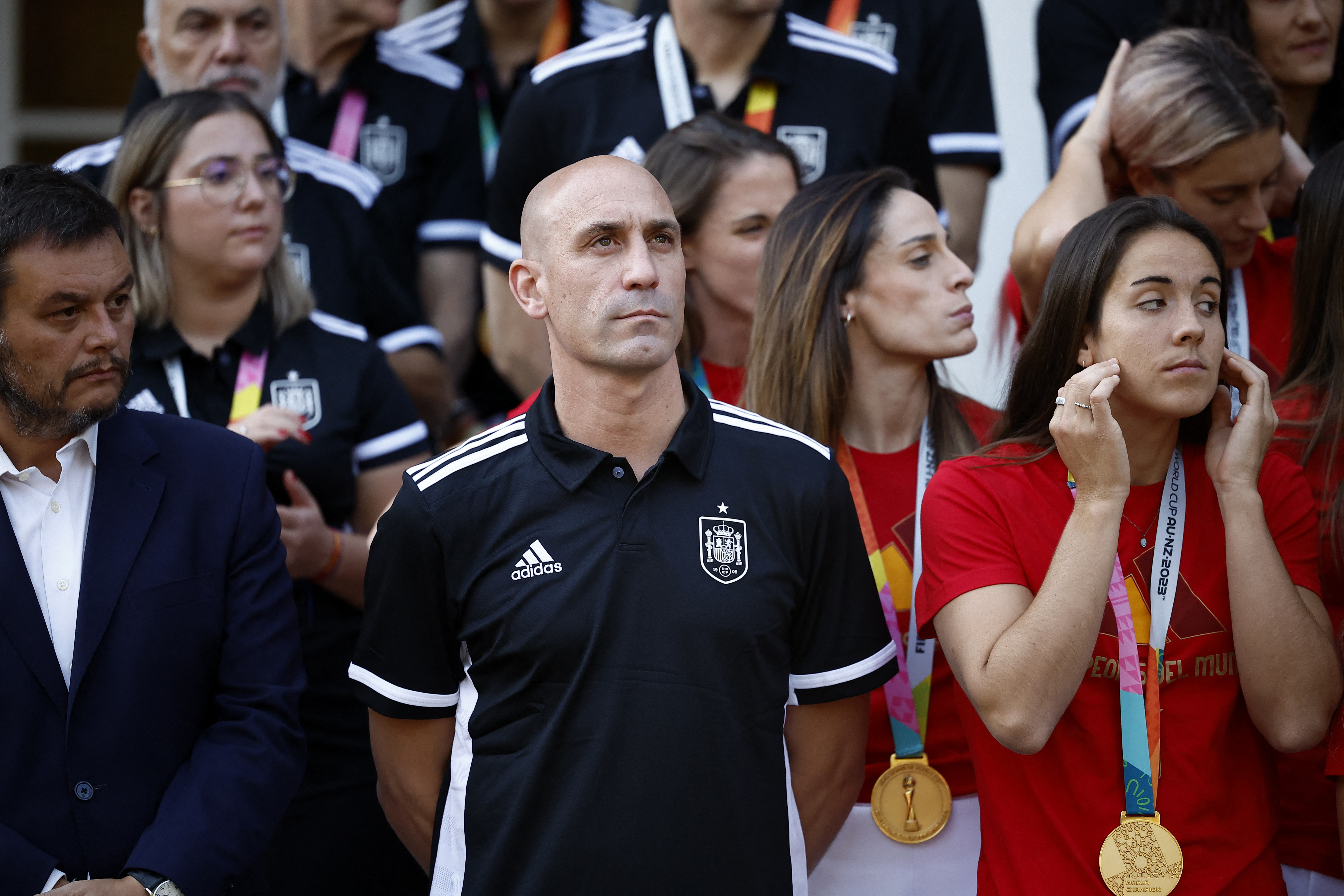 Spain soccer head won't resign for kissing player at World Cup