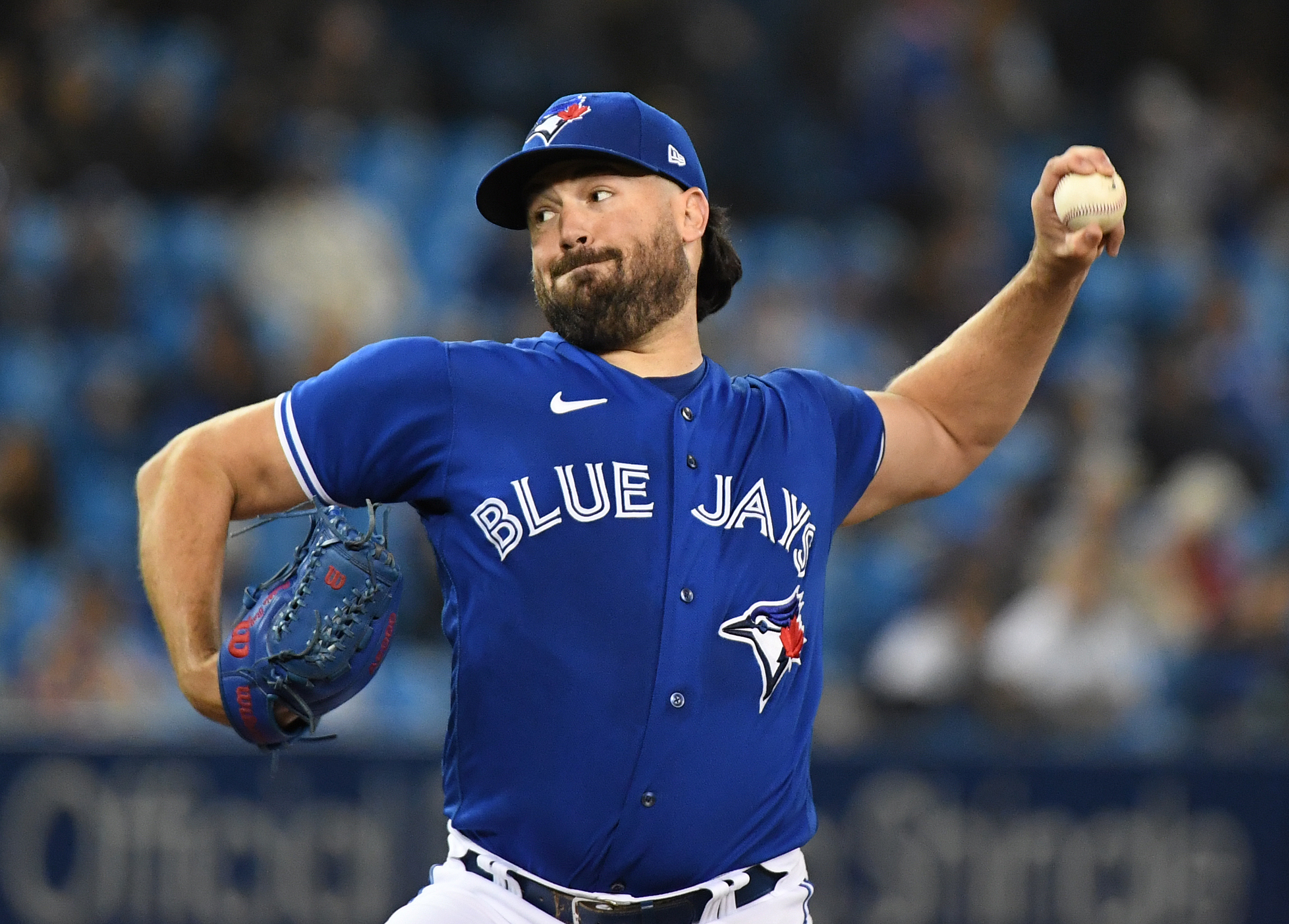 Blue Jays issue qualifying offers to Marcus Semien and Robbie Ray