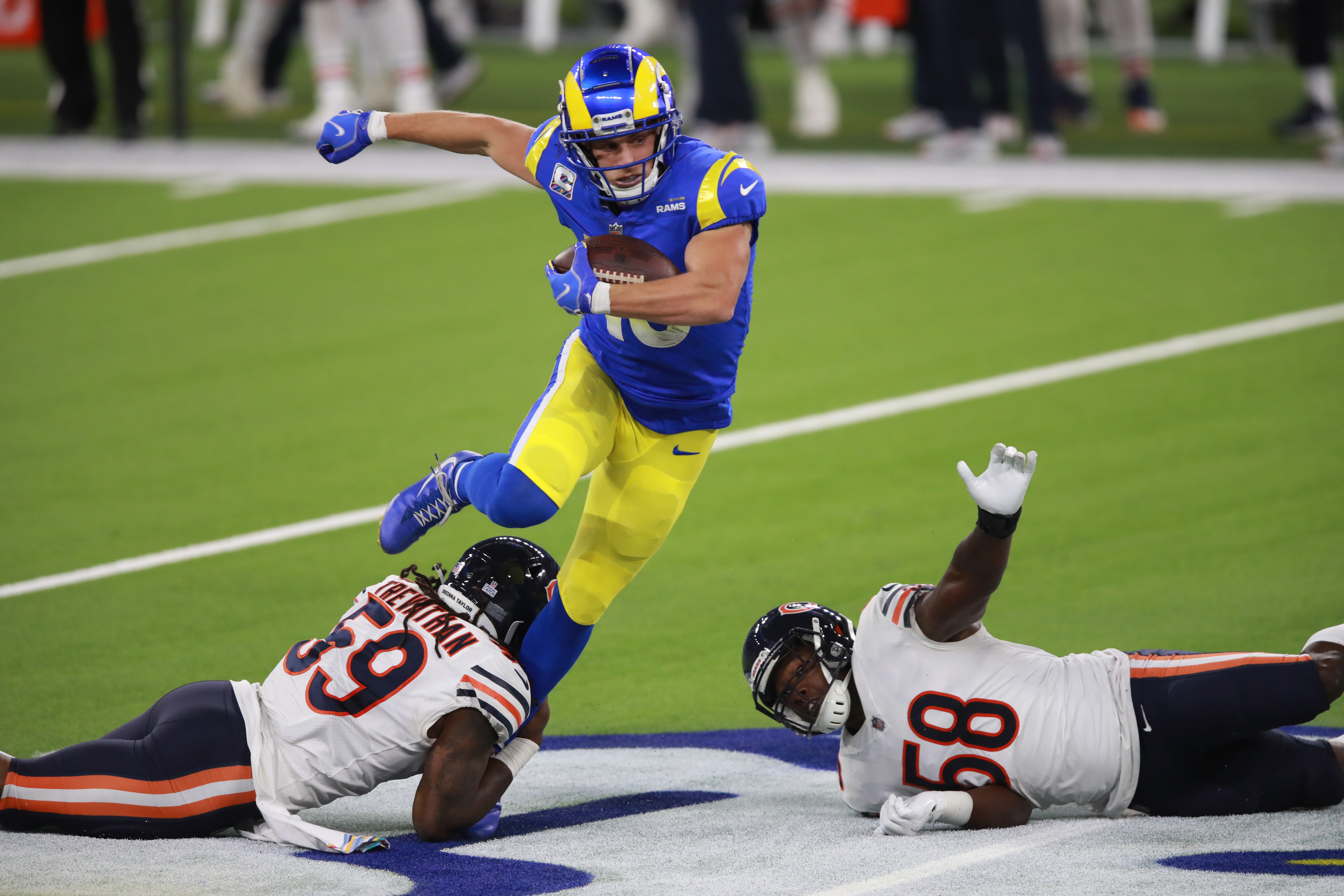 Rams dominate matchup of tough defenses, beat Bears 24-10 - The San Diego  Union-Tribune