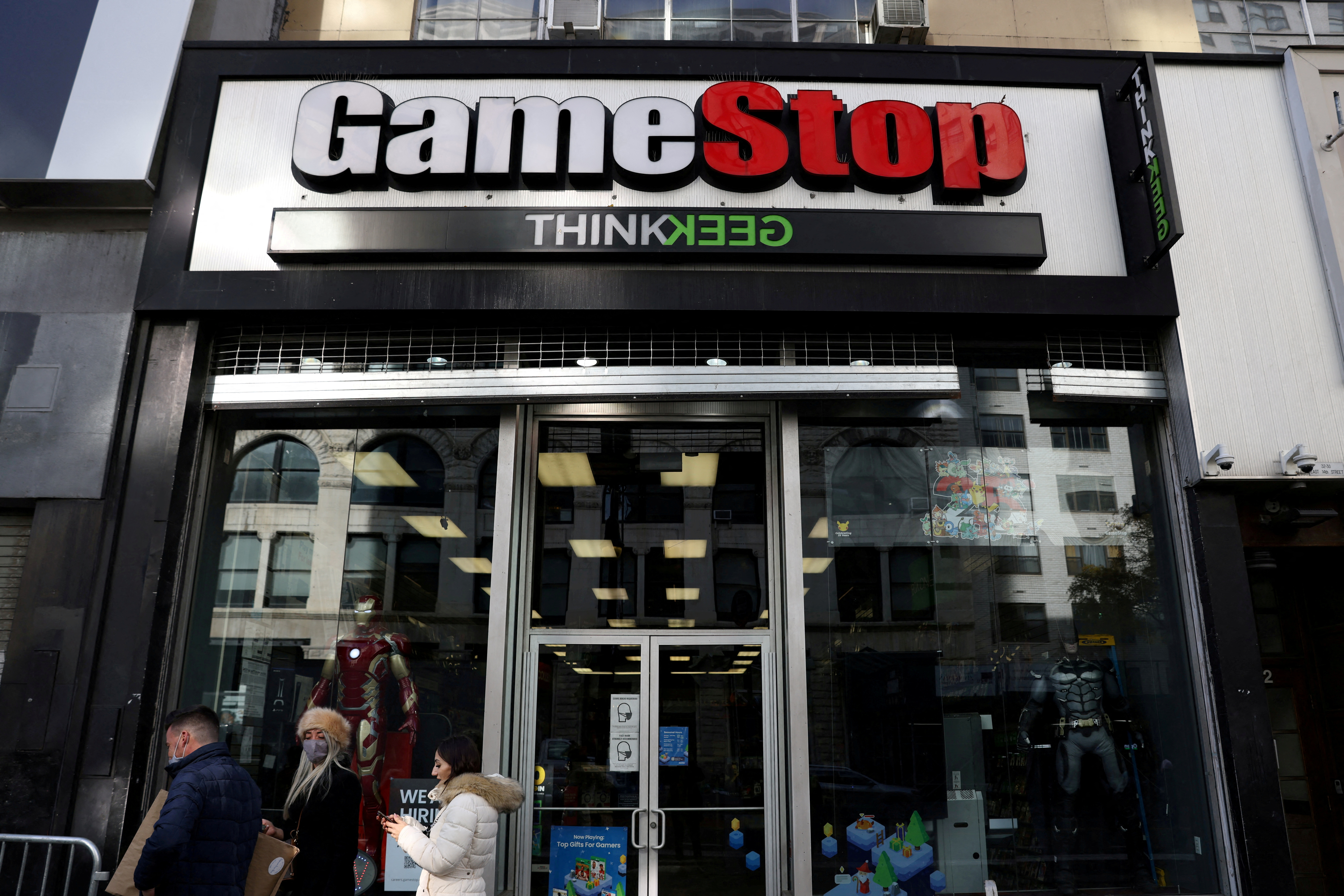 Billionaire Ryan Cohen takes over as CEO at GameStop, adding to chairman  role –