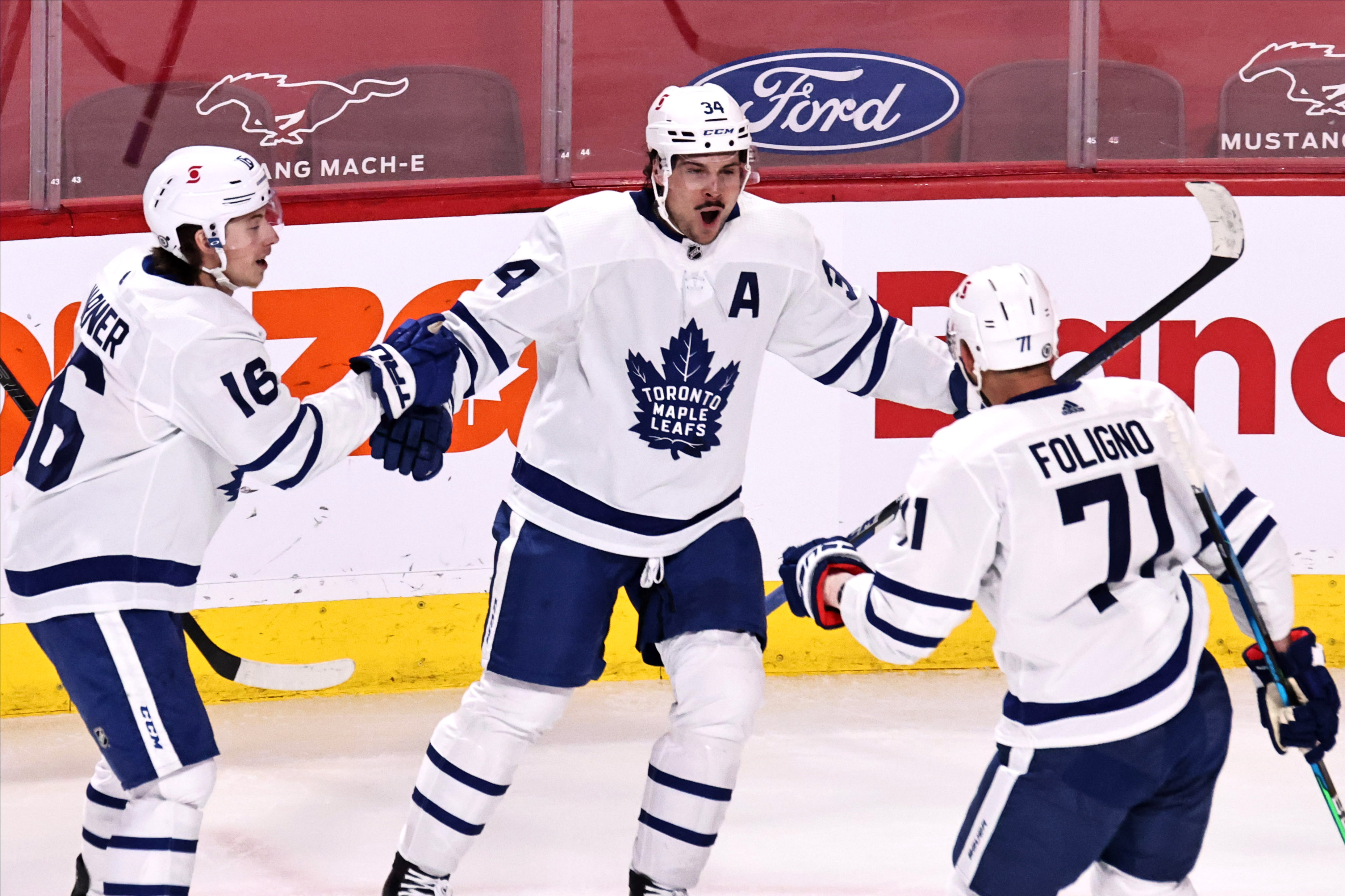 Toronto Maple Leafs clinch playoffs Montreal Canadiens 