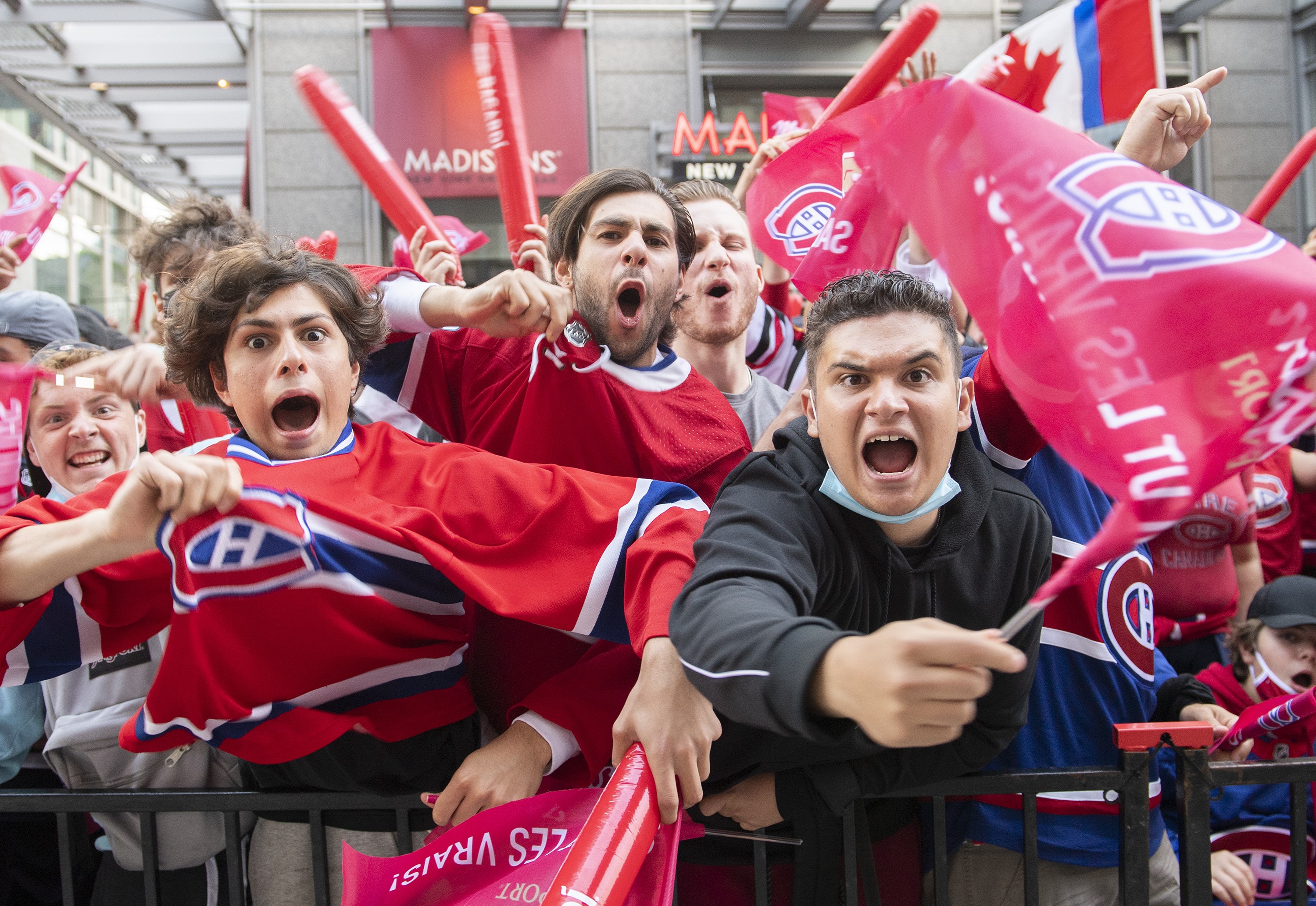 Win or lose, Canadiens fans were in this together