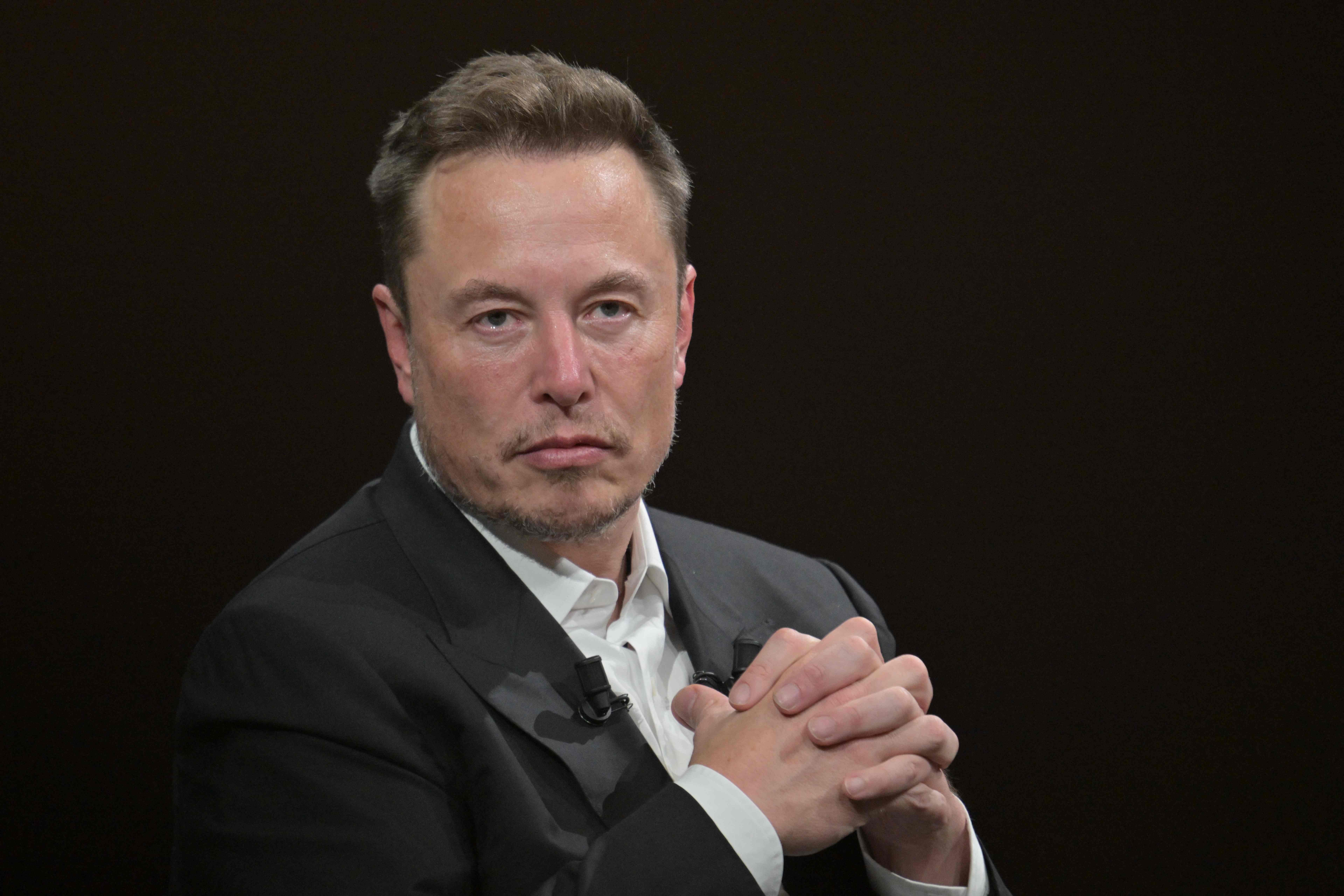 Elon Musk Borrowed $1 Billion From SpaceX in Same Month of Twitter