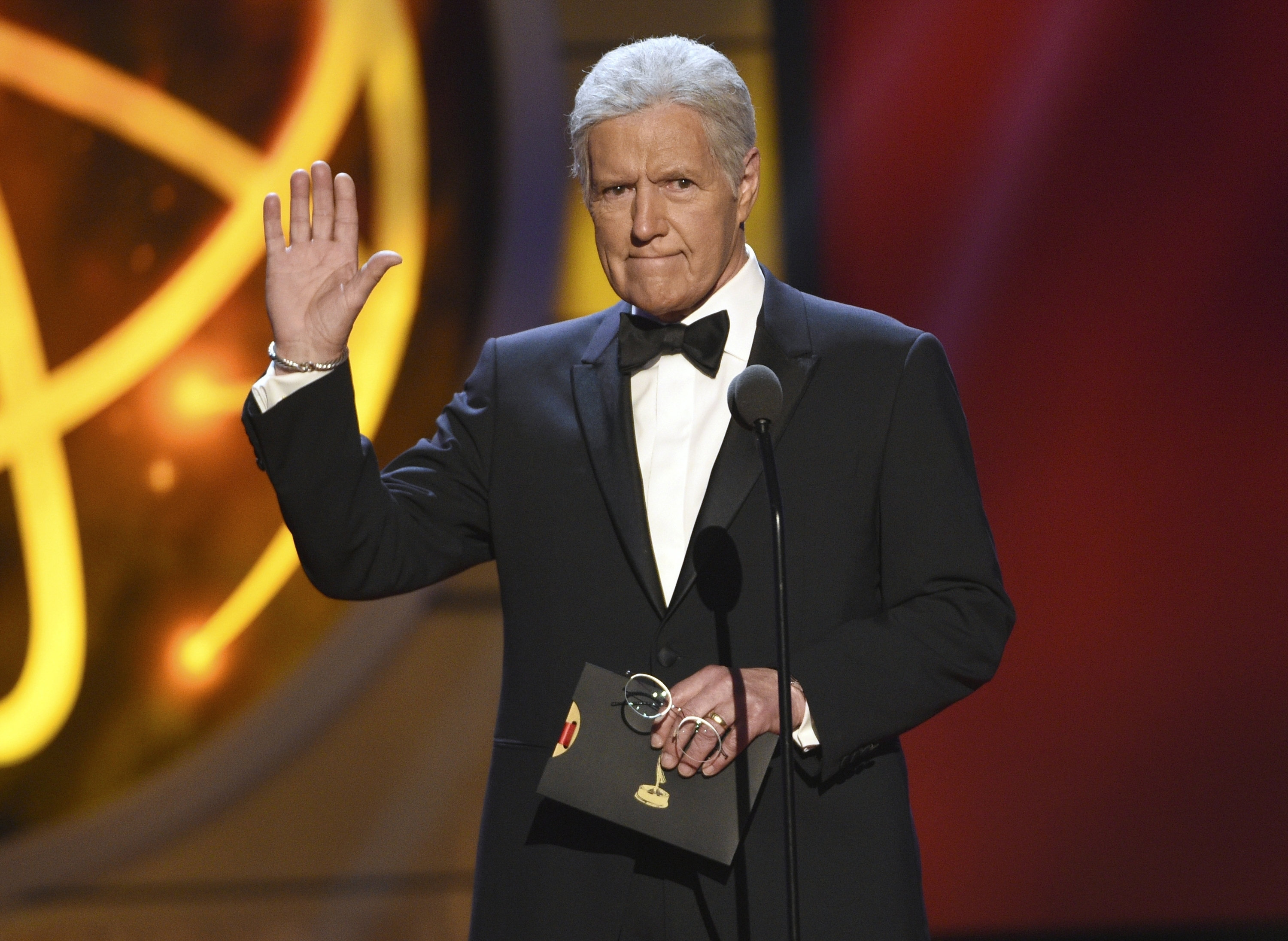 We have lost an icon': The world mourns the loss of Jeopardy! host Alex  Trebek - The Globe and Mail