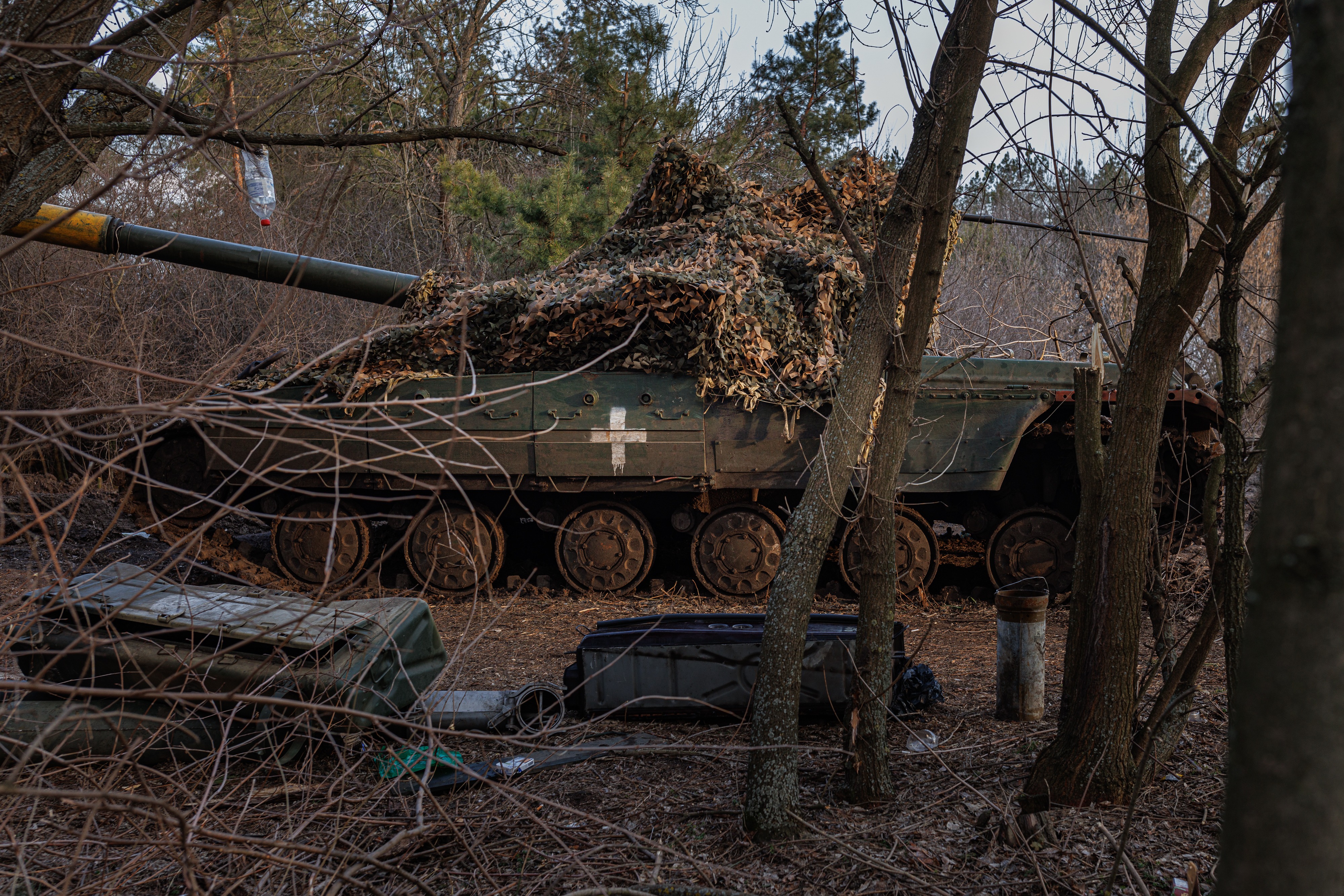 Leopard tanks like a Mercedes, says Ukrainian soldier training in Germany