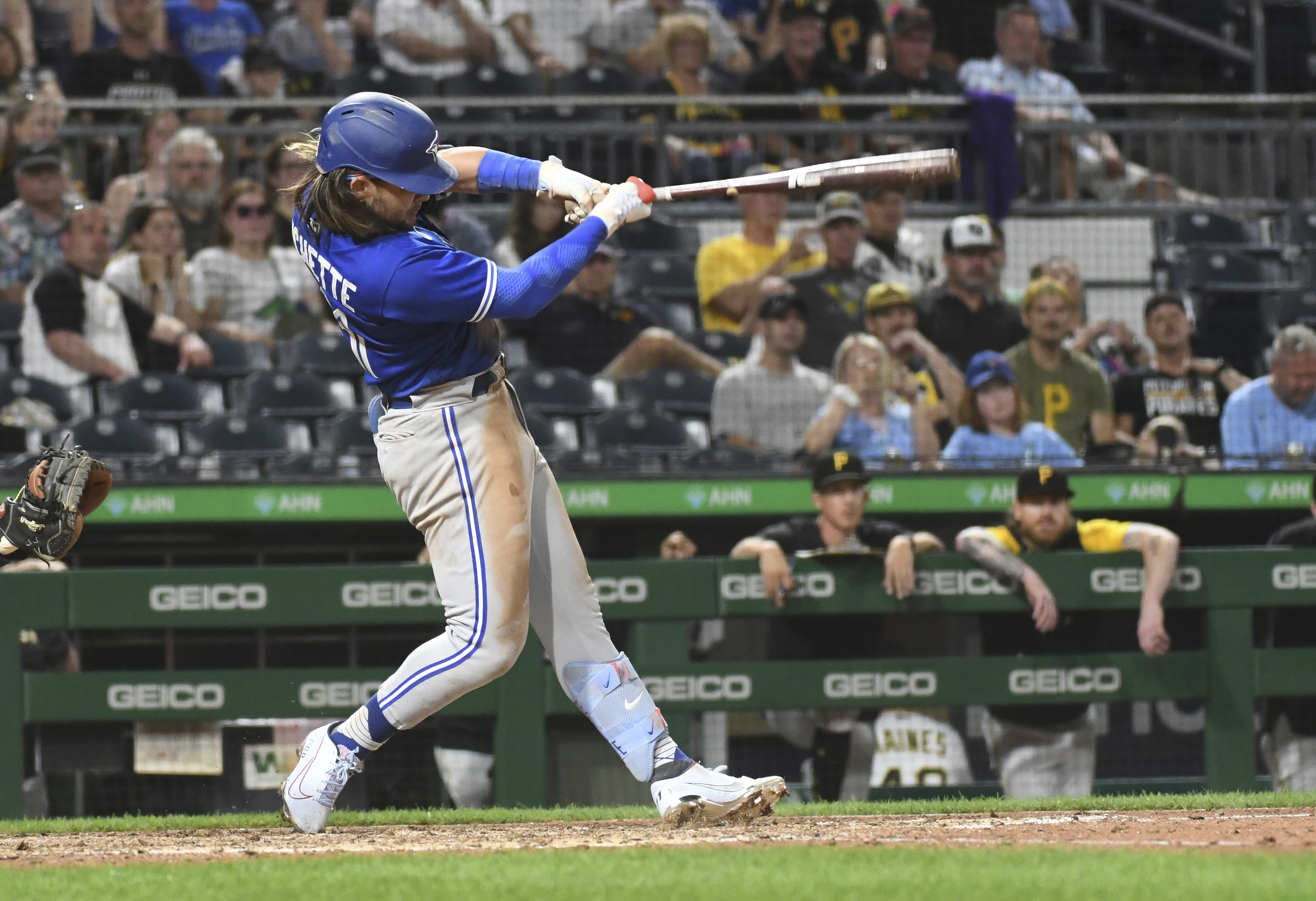 Manoah dazzles in Blue Jays shutout win over Pirates