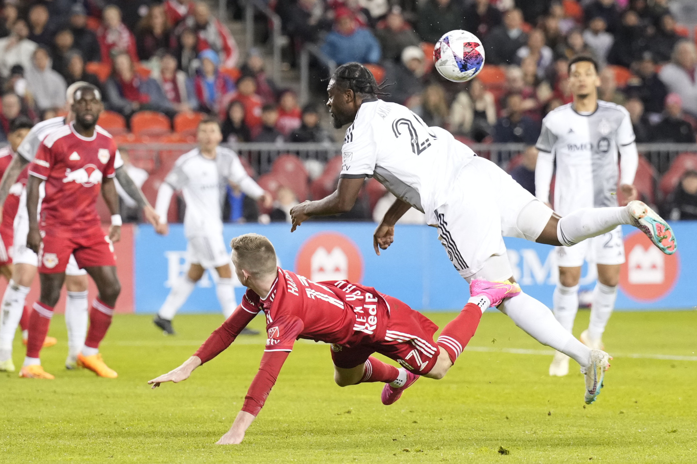 World Cup at Lambeau Field? It's not wide enough for soccer