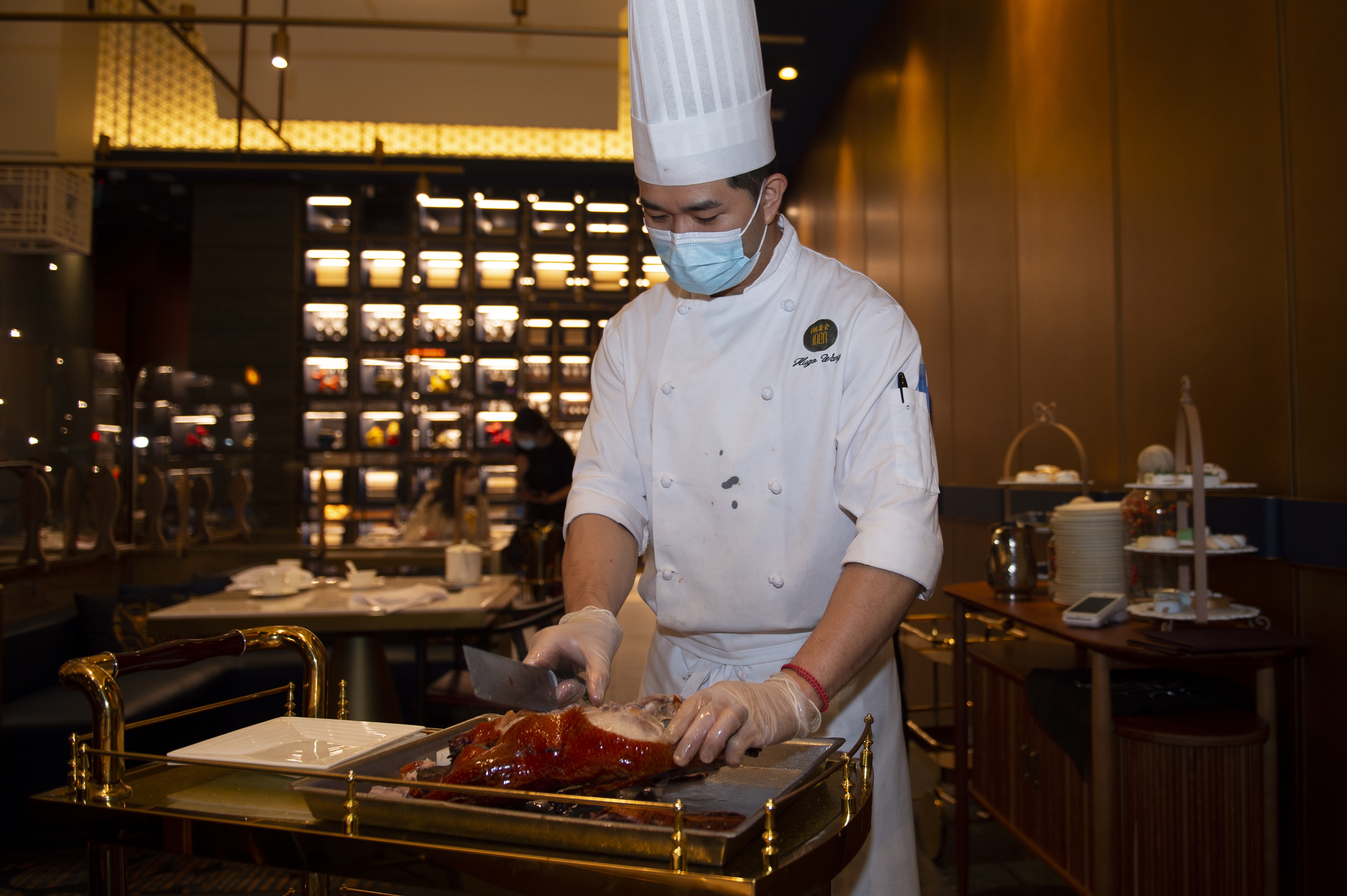 北京ダック The Beijing Duck at Quan Ju De is legendary, and its
