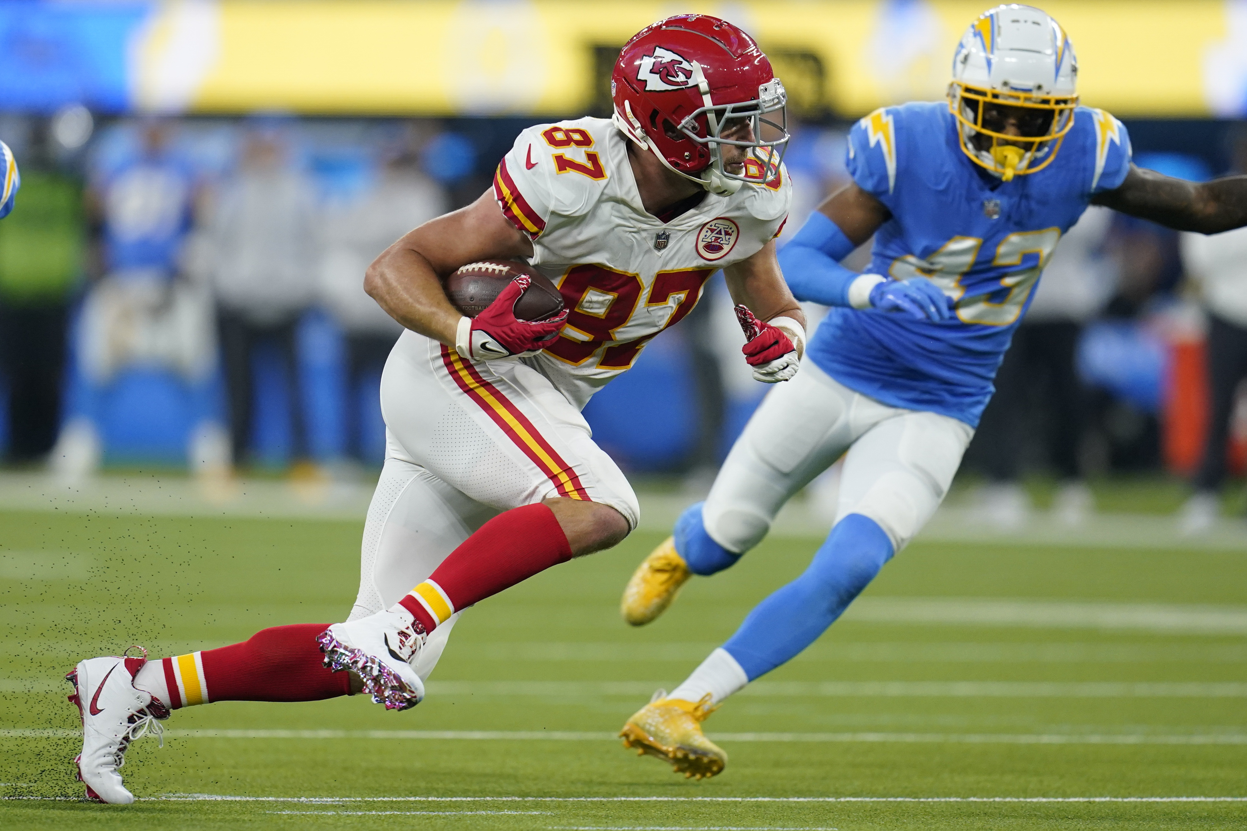 Final score: Kansas City Chiefs top Chargers 34-28 in overtime