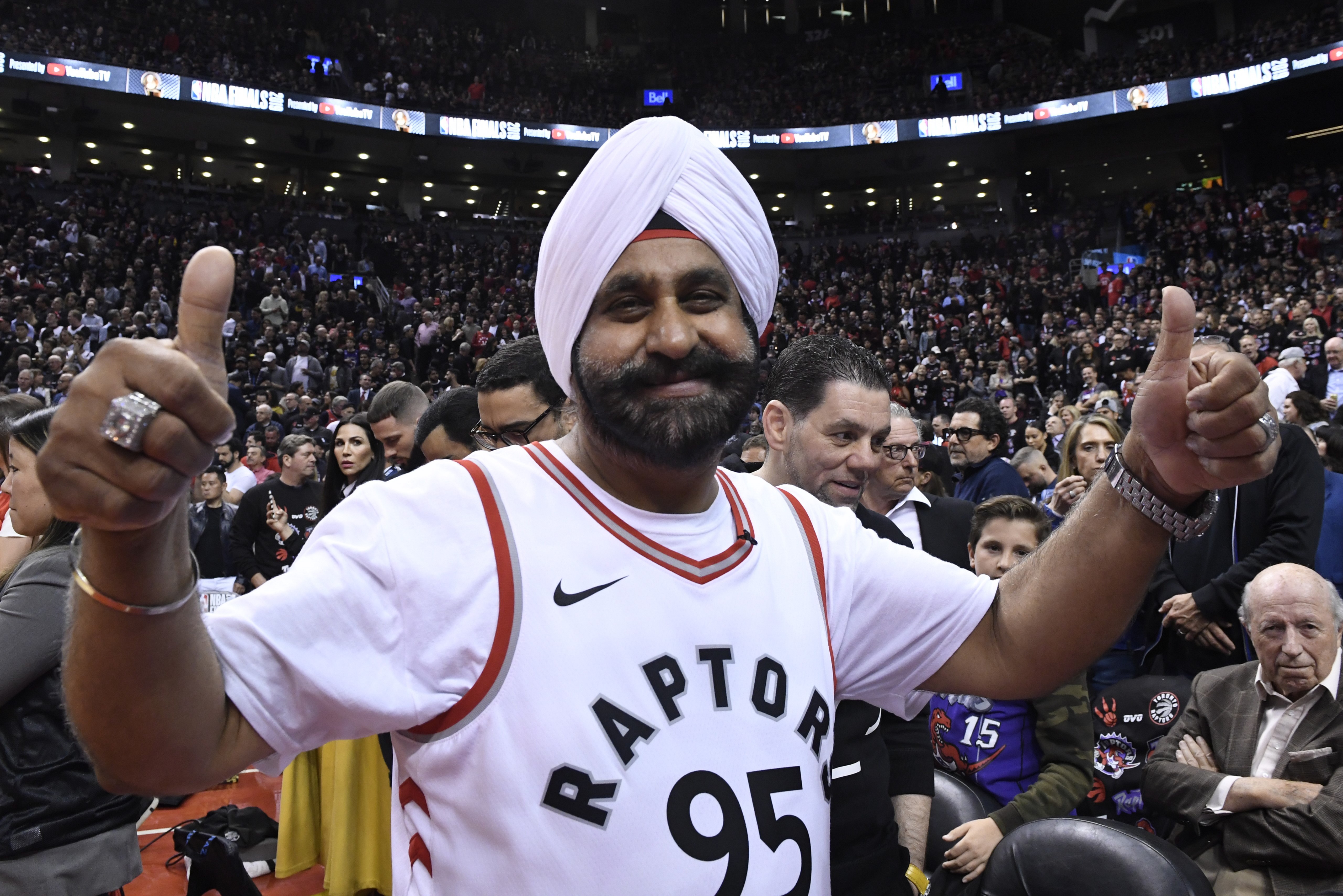 Mississauga businessman, Raptors 'Superfan' in early stages of new  attendance streak