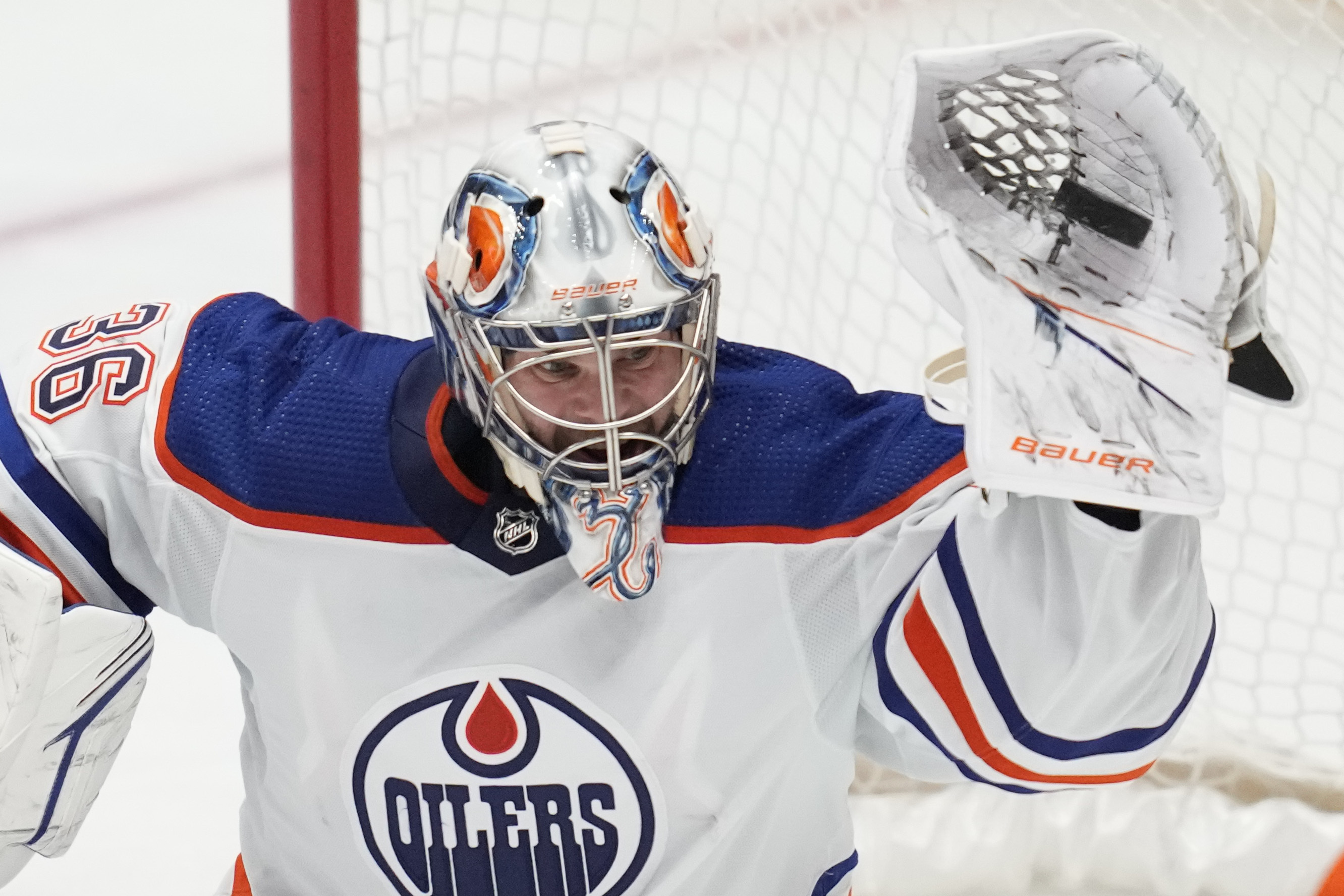 Nugent-Hopkins reaches 100 points as Oilers beat Ducks, gain ground in  division race with 6th straight win