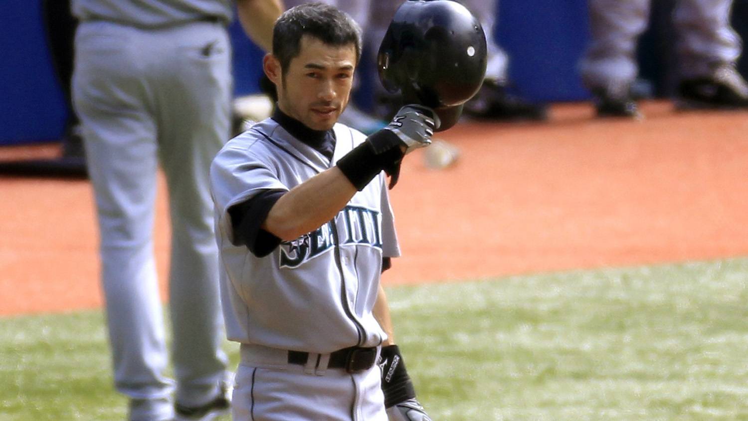 Classic Mariners Games: Ichiro Breaks Single-Season Hit Record, by  Mariners PR