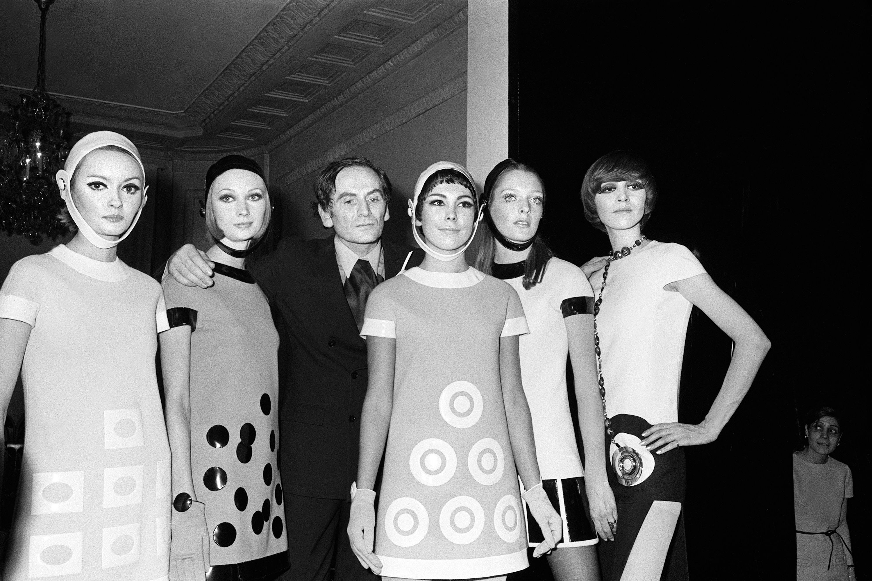 Pierre Cardin Obituary: French Fashion Designer Dies at 98 - Bloomberg