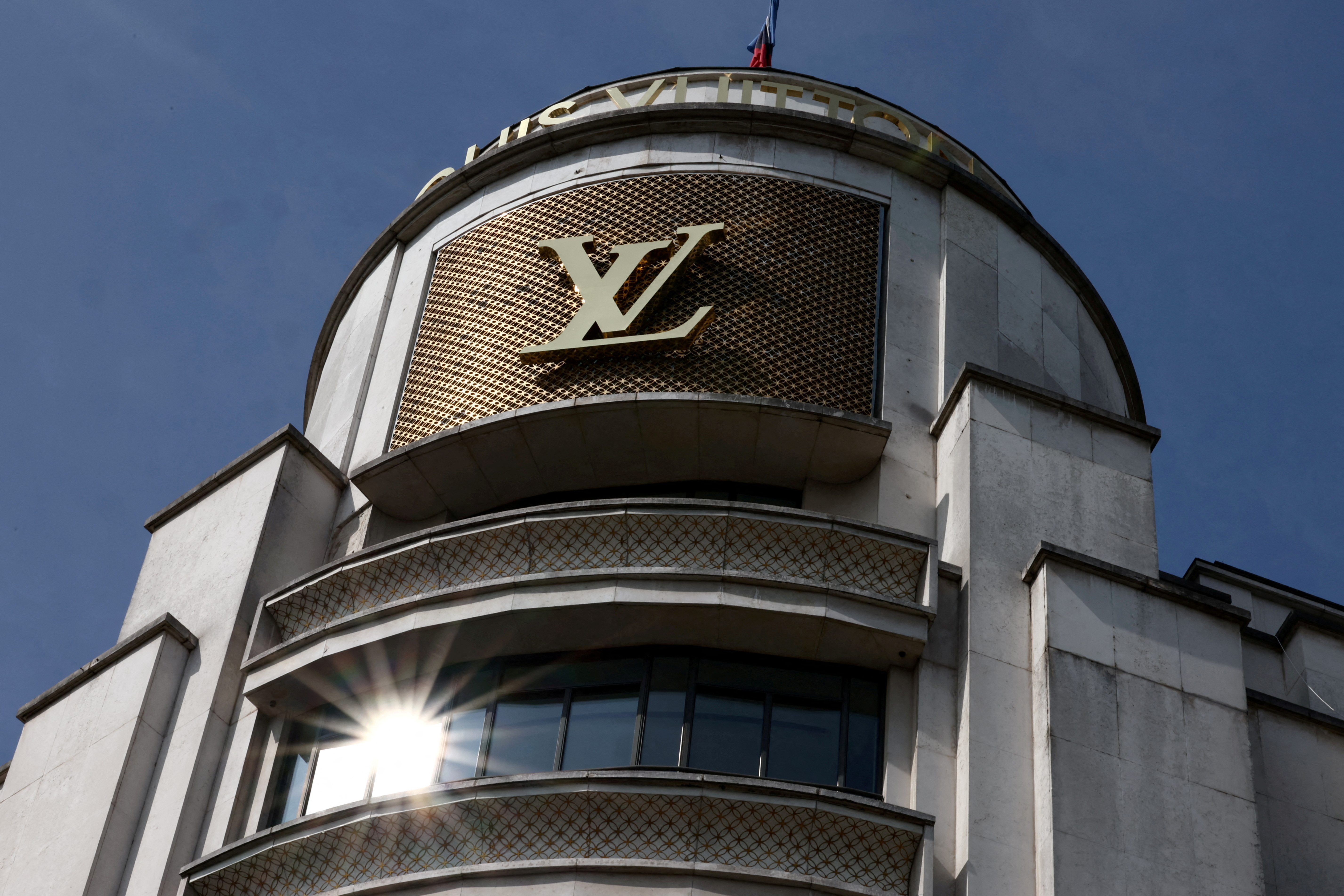 A slowdown for Richemont and Burberry, while LVMH booms