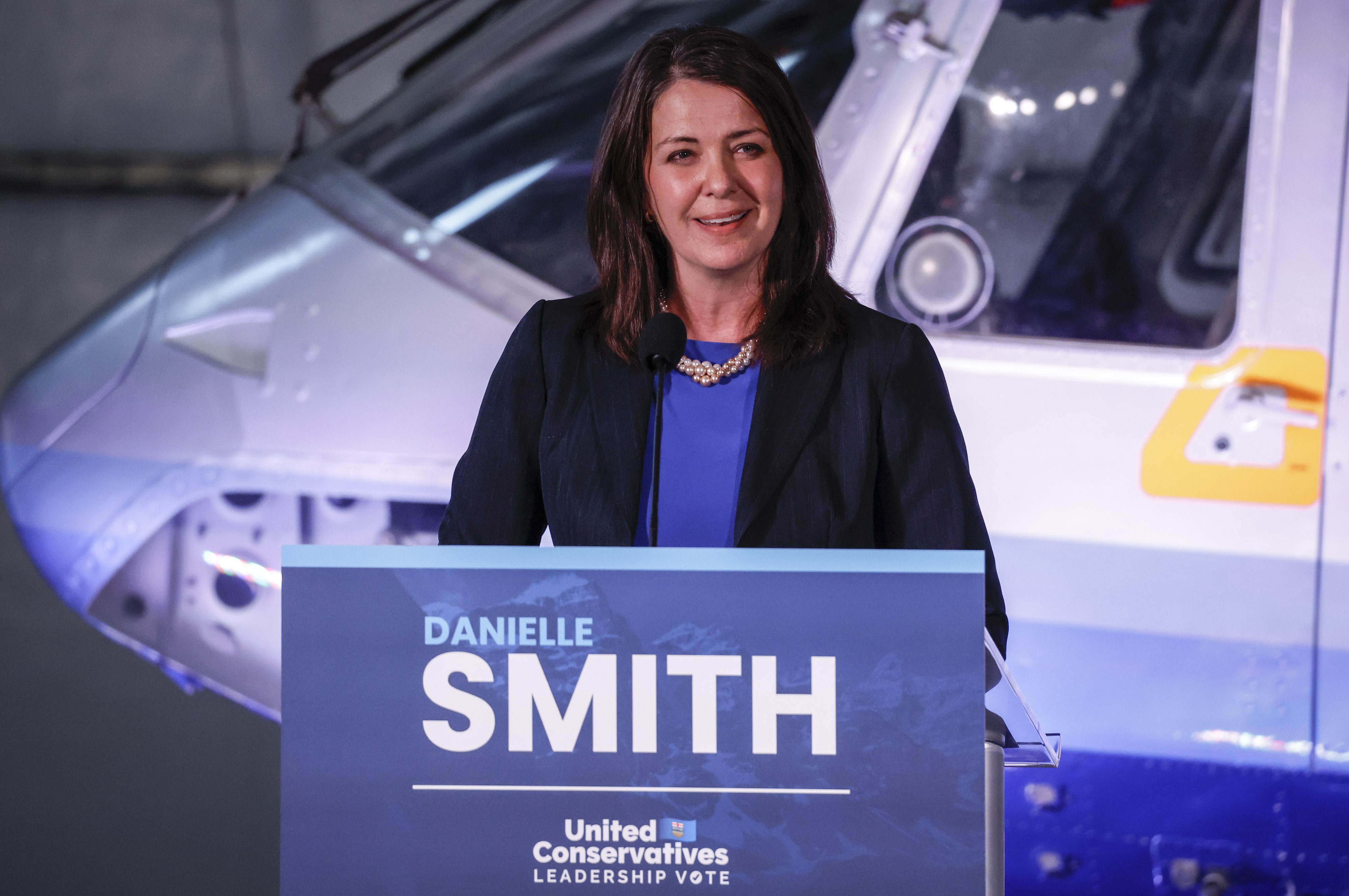 Opinion: Danielle Smith's bizarre, dangerous campaign to become Alberta premier - The Globe and Mail