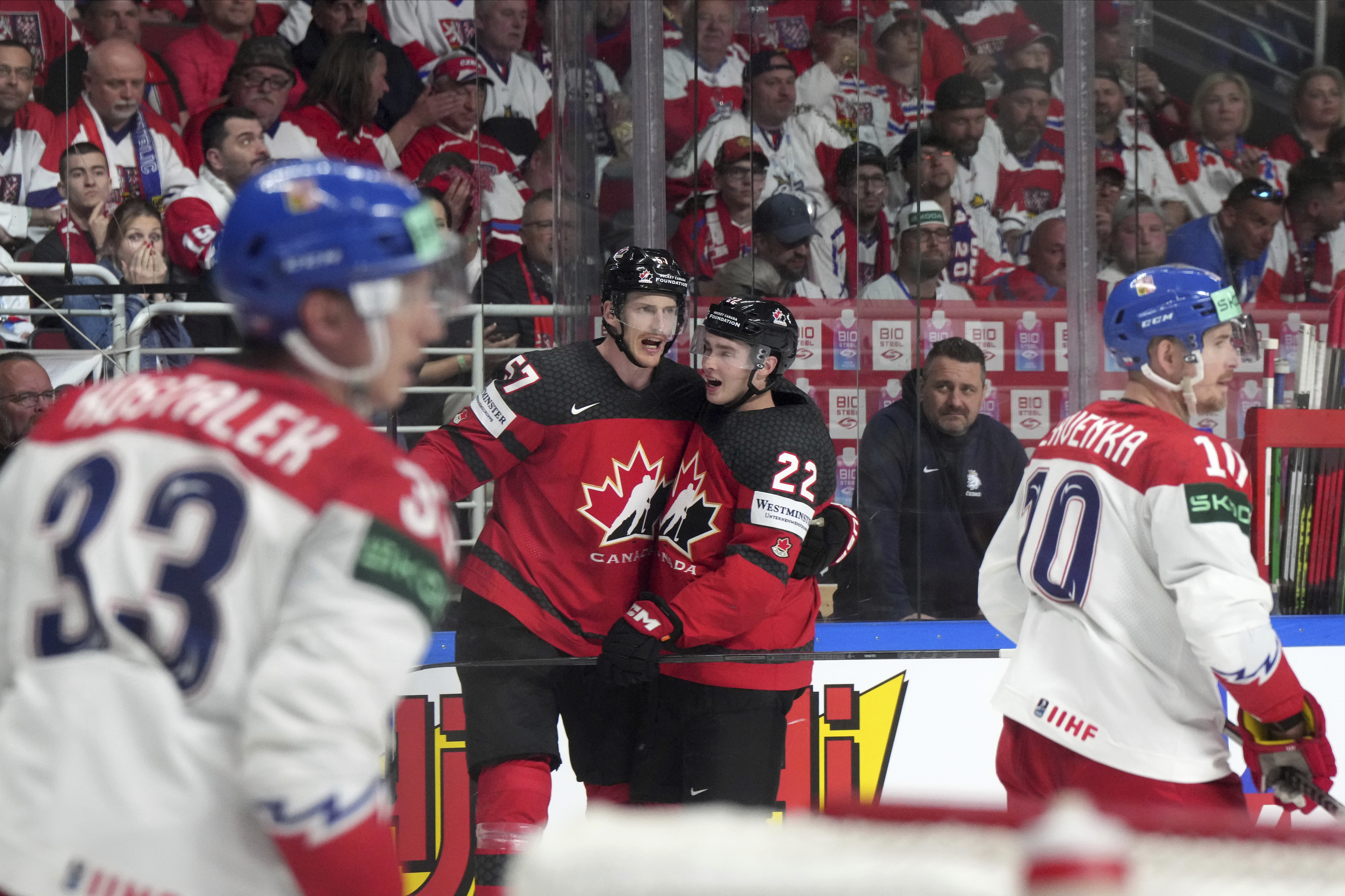IIHF - Czechs win first in OT