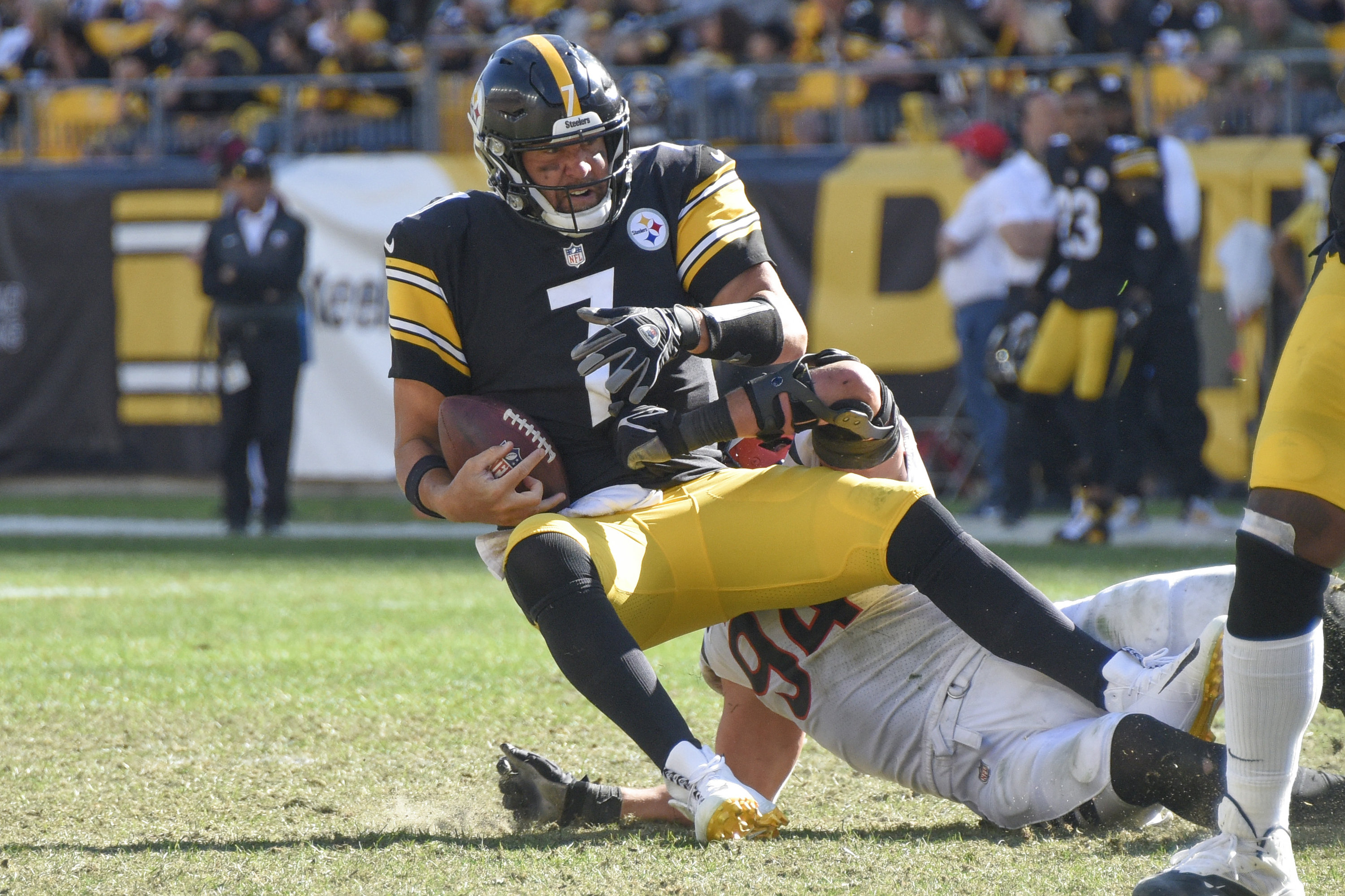 Packers Host Steelers in Rare Rodgers-Roethlisberger Matchup