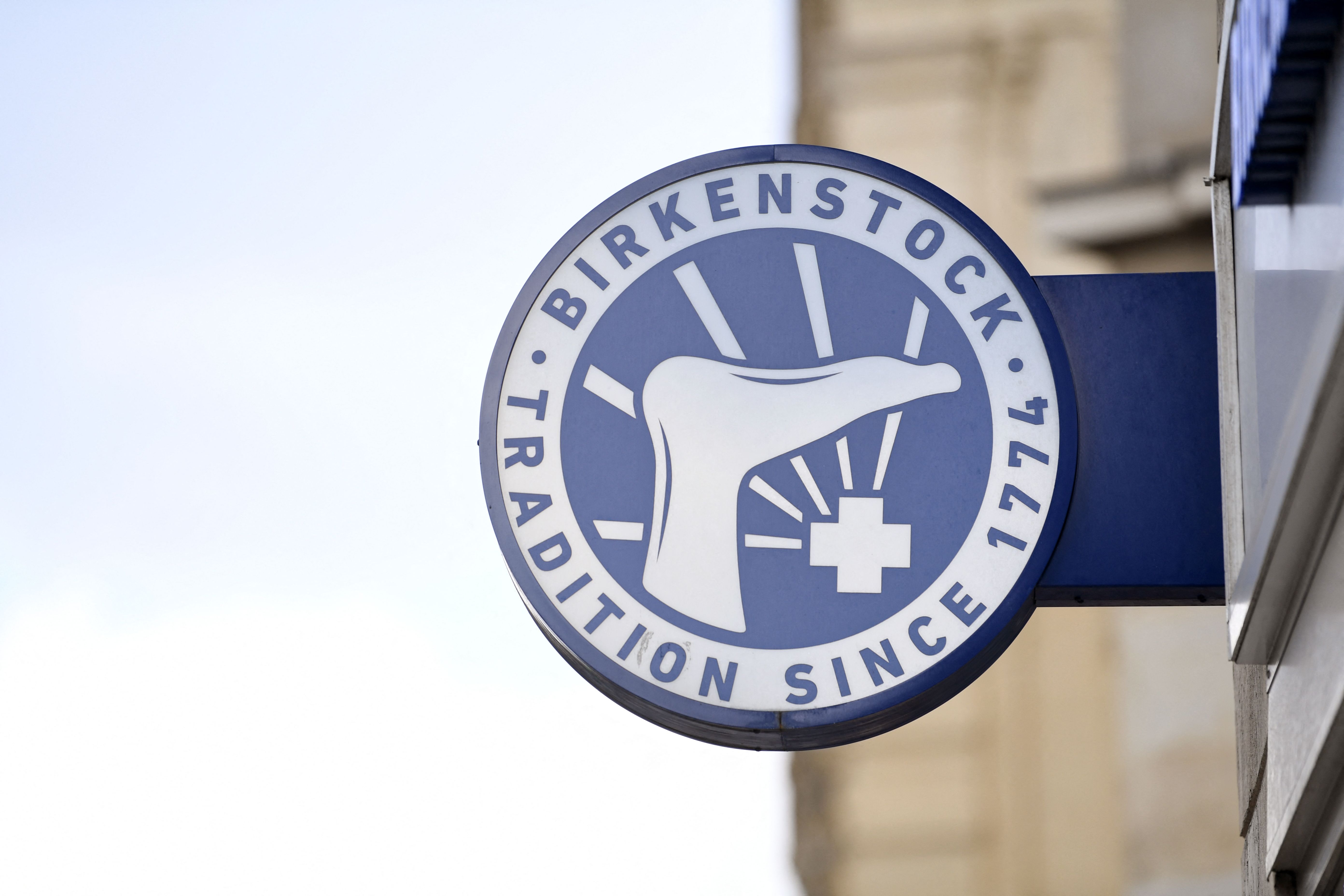 €4bn Birkenstock sells majority stake to L Catterton - Euro