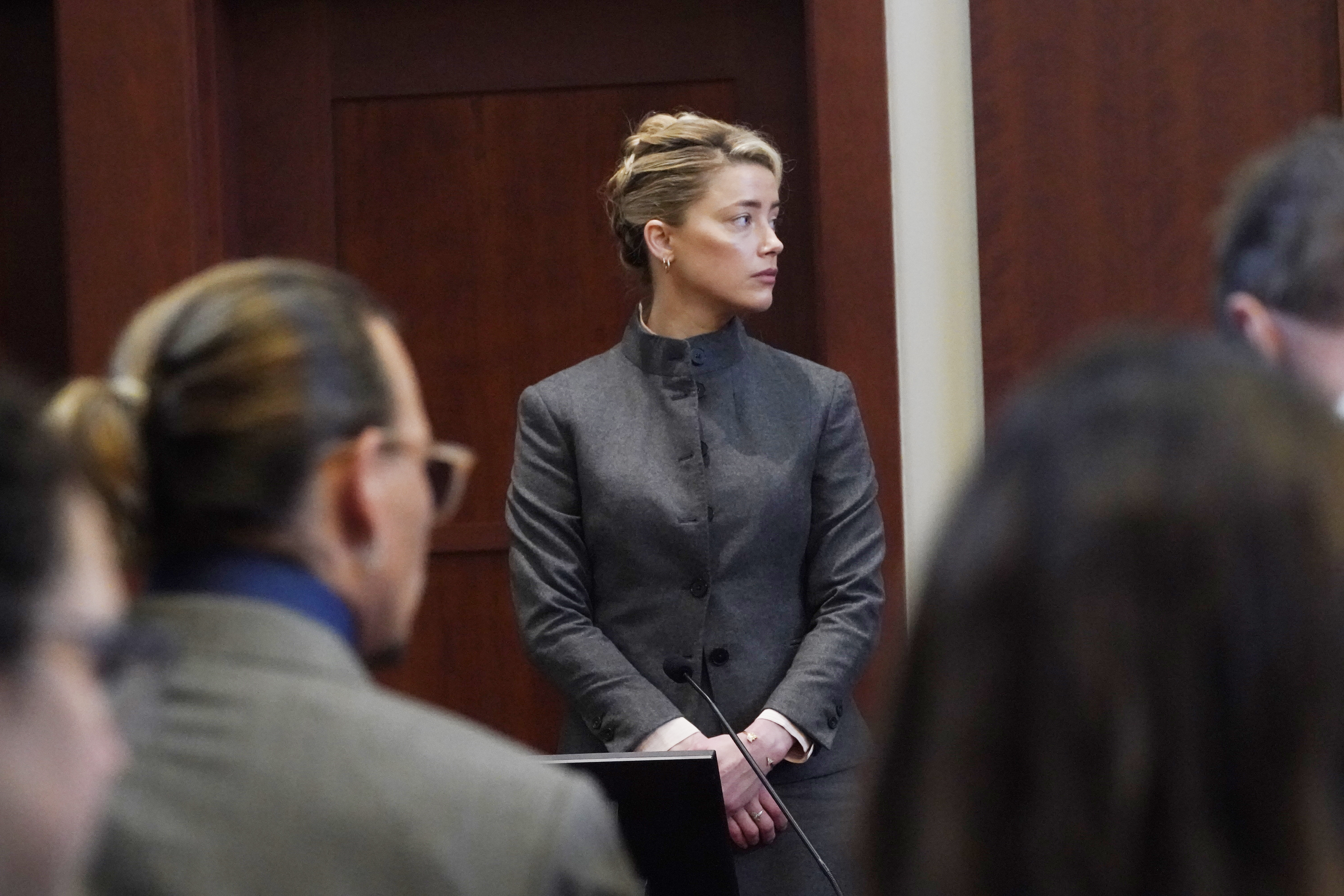 Amber Heard testifies Johnny Depp assaulted her on their honeymoon - The  Globe and Mail