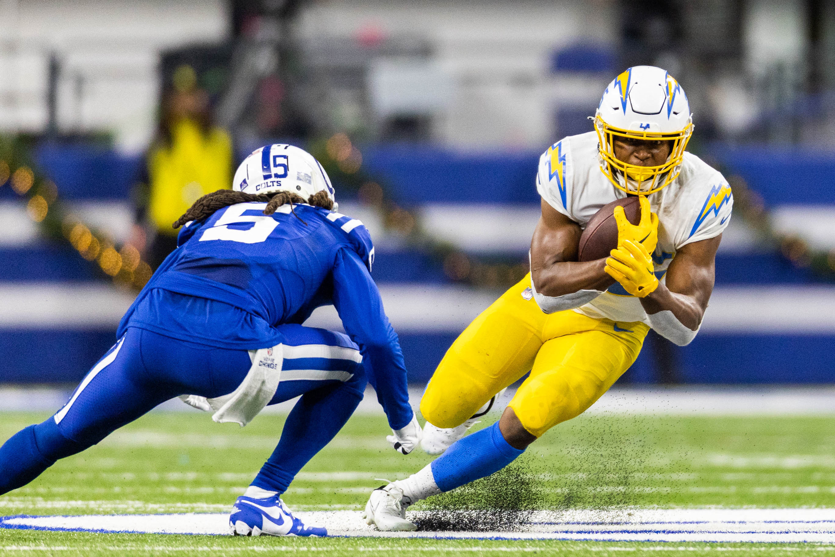 Chargers reach playoffs, beat overmatched Colts 20-3