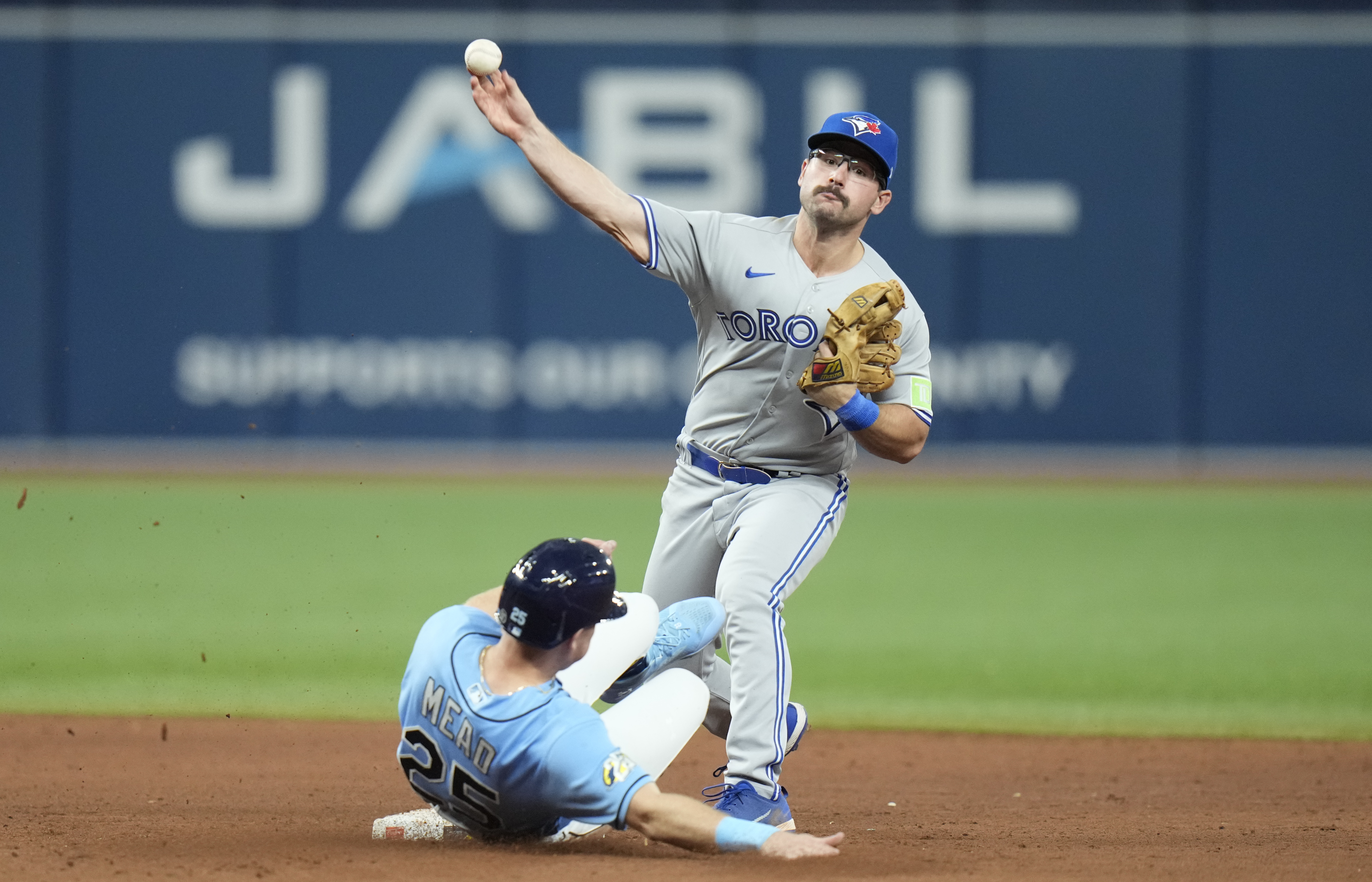 Toronto Blue Jays preview new jersey unveiling