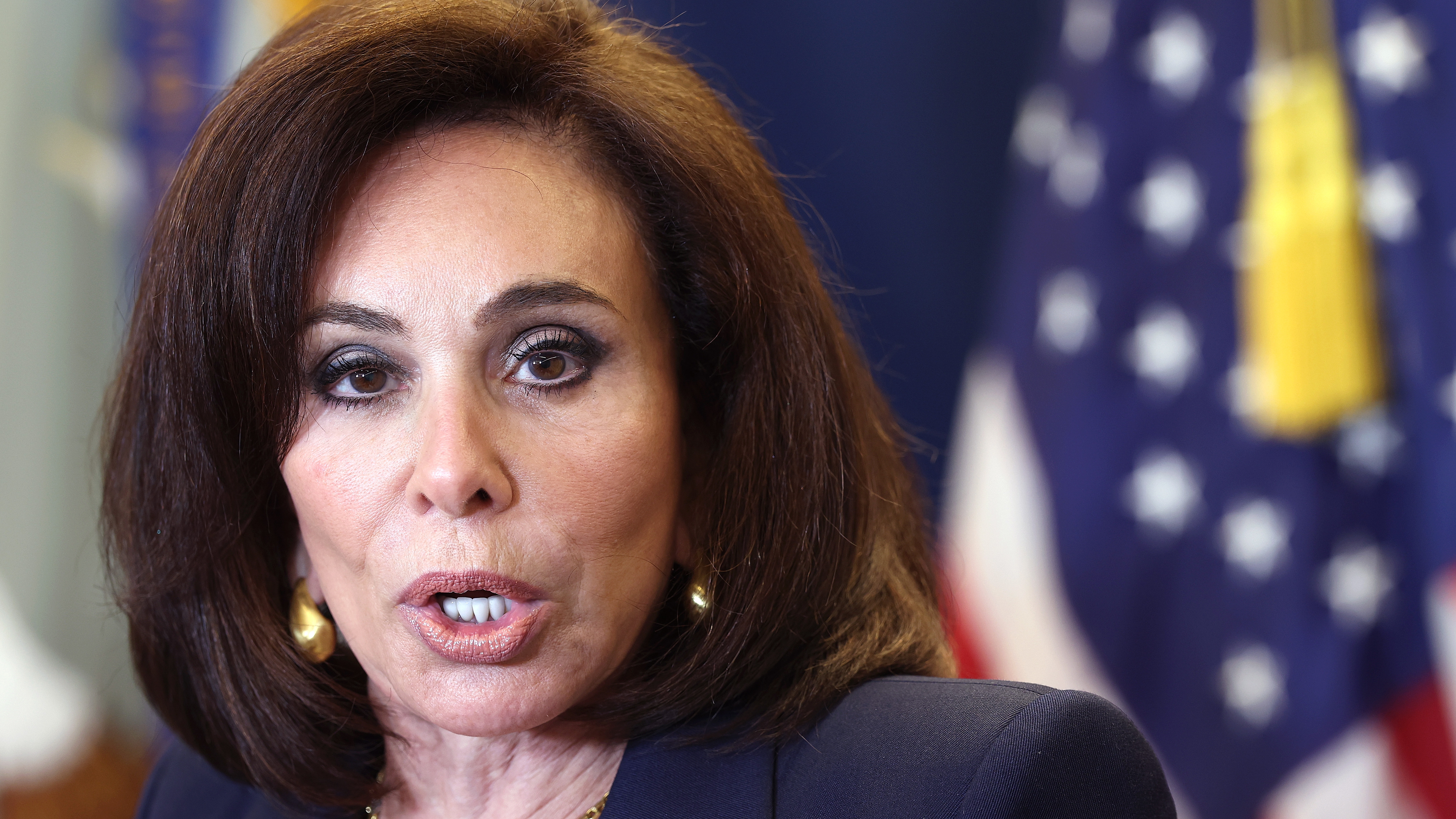 Jeanine Pirro's Bombshell Text Skewering Fox Host Sean Hannity Revealed