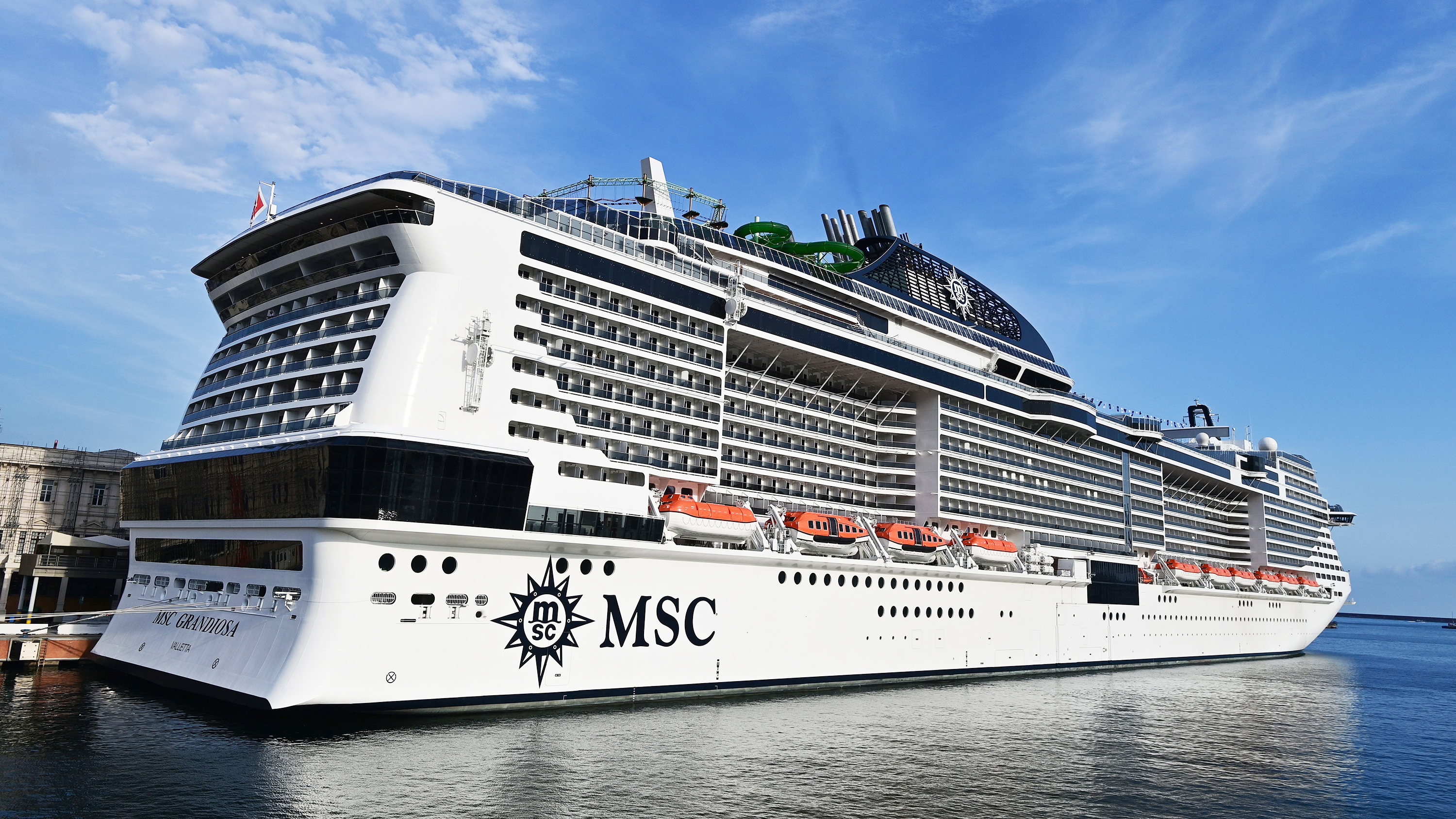 洋楽 Maltese  Who Is Cruising The Cruiser Fascination | Cruise Ship | Built by MEYER WERFT